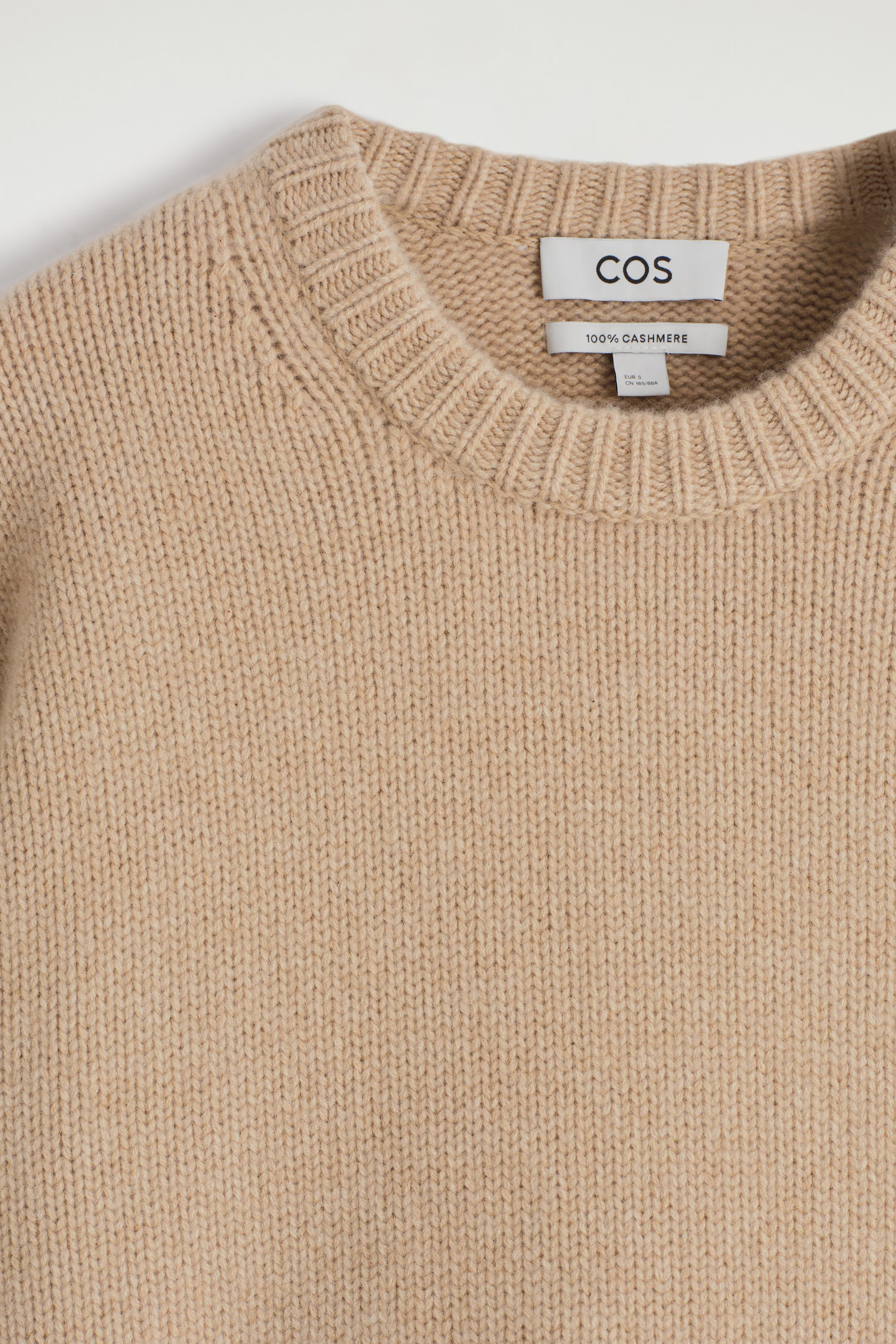 CHUNKY CASHMERE CREW-NECK JUMPER - BEIGE | COS GB | COS UK