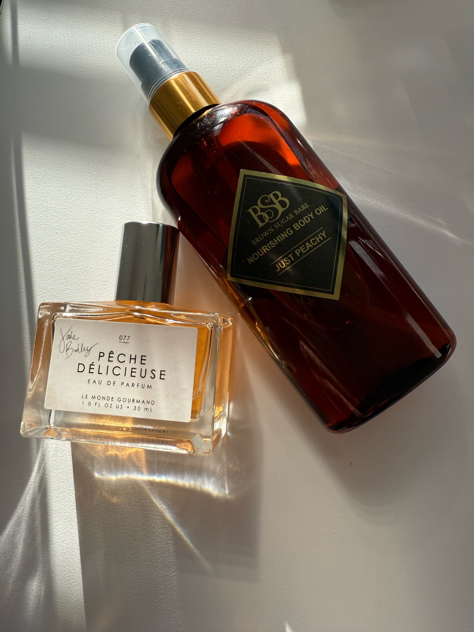 🍑I SMELL GOOD 🍑 Brown Sugar Babe Just Peachy  Le Monde Gourmand Pêche Délucieuse 🍑Top Notes: Peach, Crumble, Cinnamon, Orange 🍑Mid Notes: Cocoa, White Rose, Caramel 🍑Base Notes: Creamy Vanilla, Soft Woods, Baked Musks 


#LTKBeauty #LTKHoliday #LTKGiftGuide