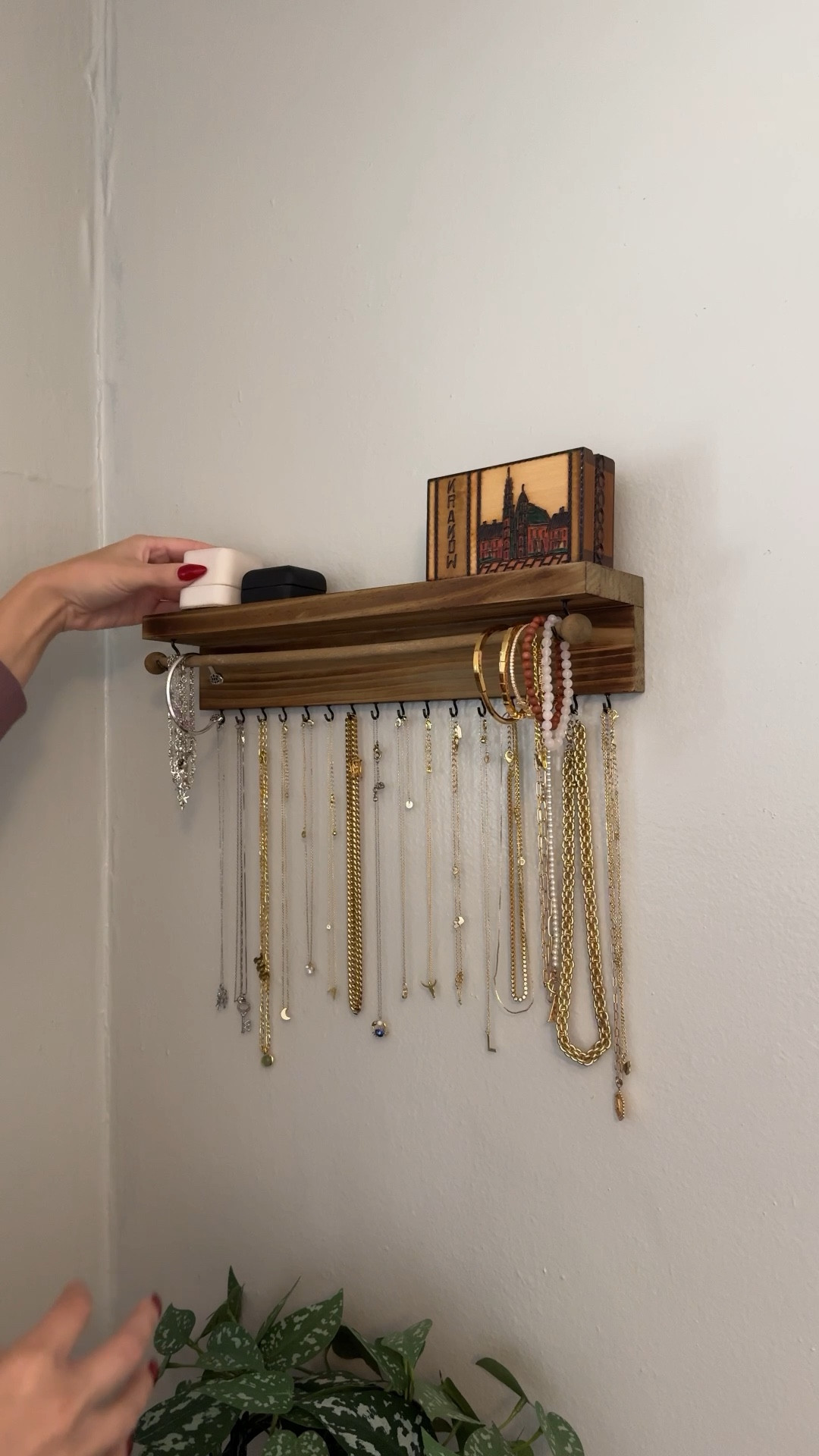 easy jewelry organization ideas 🙌🏻

#LTKHome