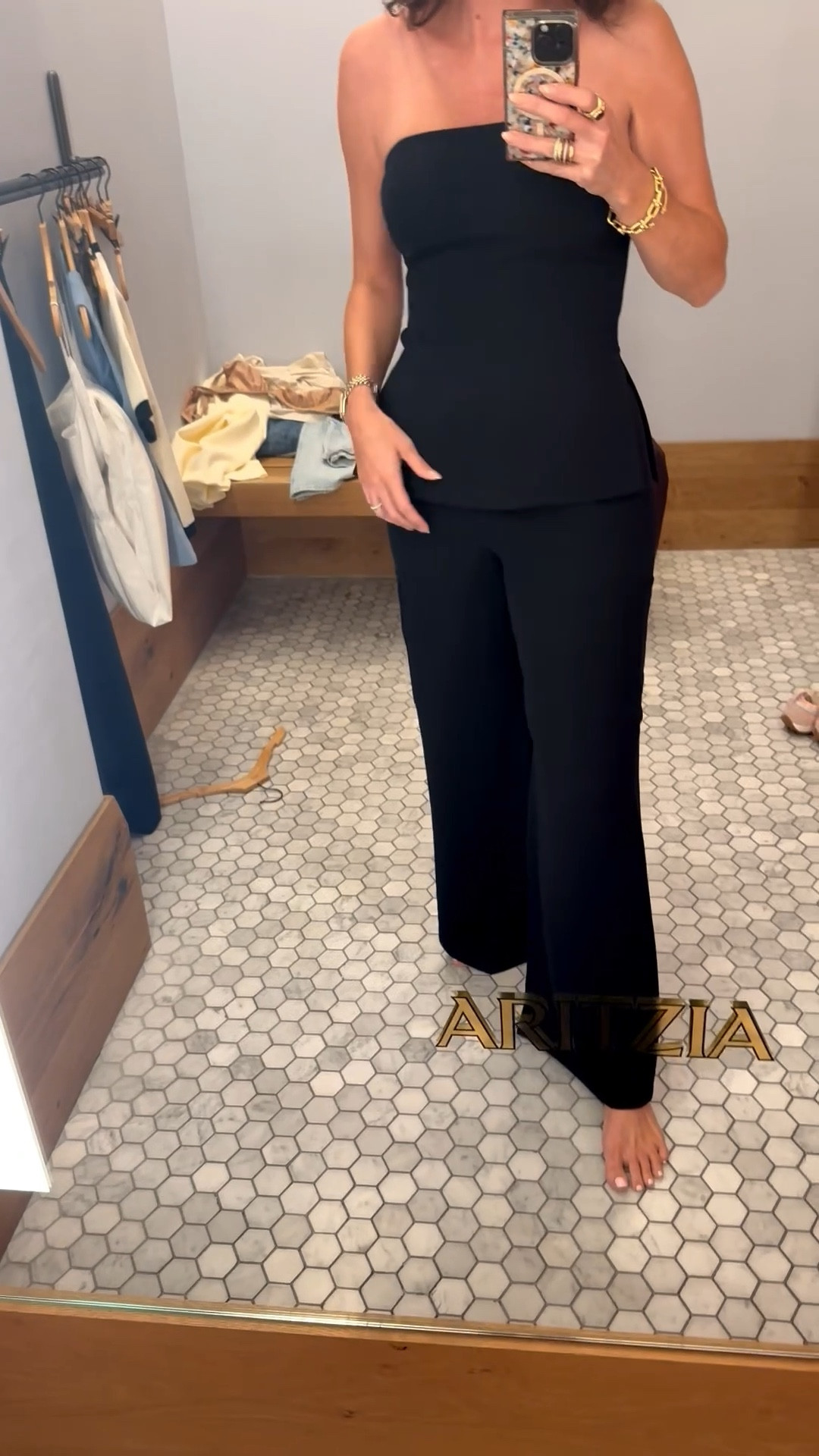 This set from Aritzia is too good! Their crepette material is my absolute favorite ❤️ 
@Aritzia #aritzia #fashioninspo 