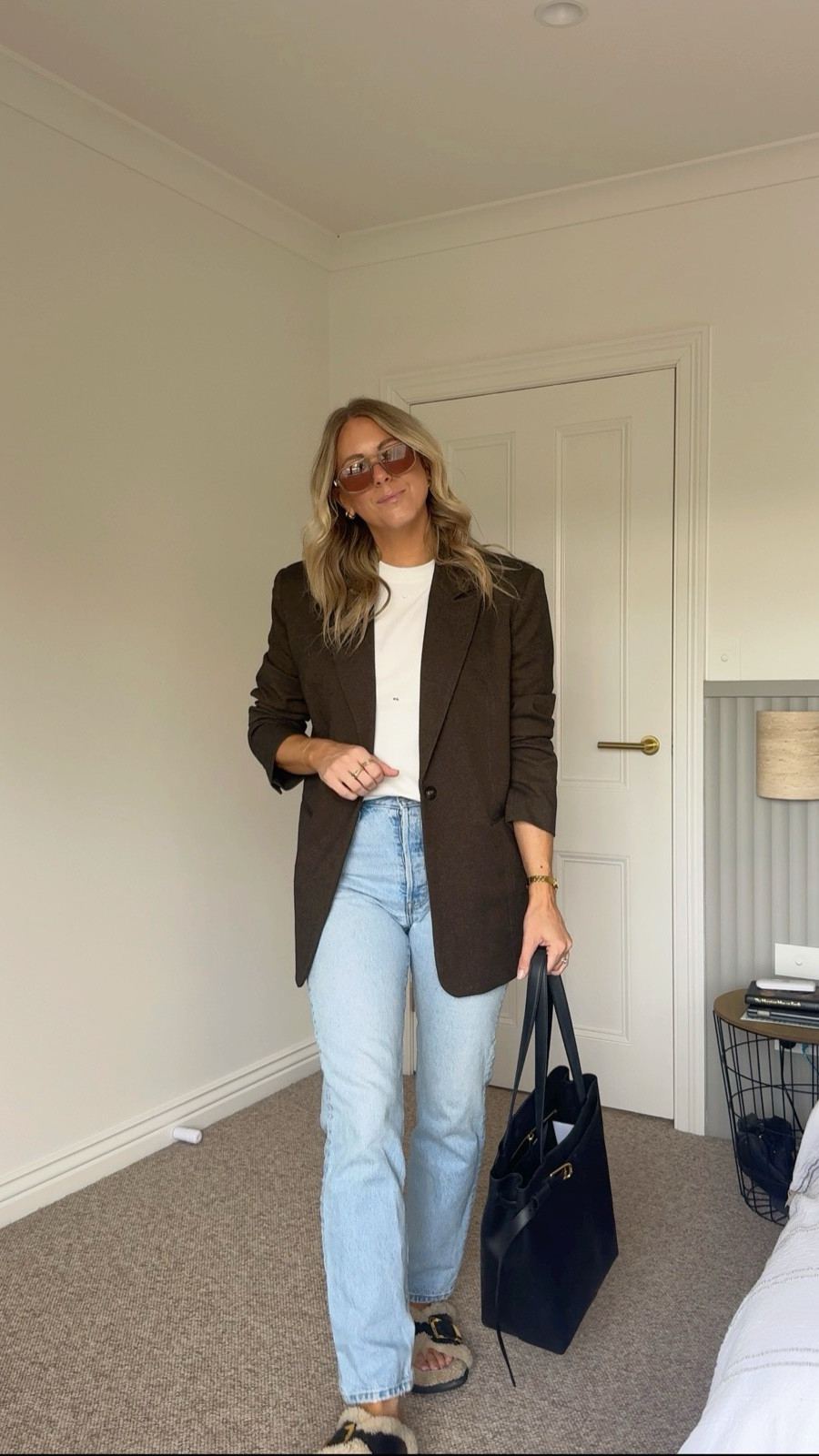Jeans and a white tee, but make it cute! I’m in a 12/30 in the jeans and a 10 in the tee and blazer.

#LTKstyletip #LTKaustralia #LTKworkwear