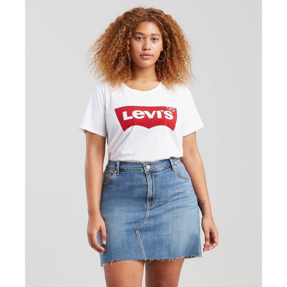 Levi's Women's Plus Size Perfect Short Sleeve Housemark Logo T-Shirt - White Company Logo 3X | Target