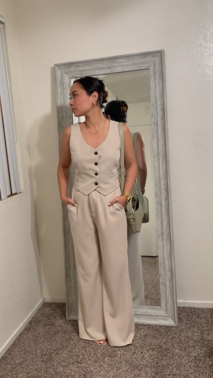 Linked everything below. Im wearing a small/ medium in love bonito, just base it off their size chart:)


Love bonito, petite style, neutral style, elevated style, minimalist


#LTKfindsunder100 #LTKstyletip
