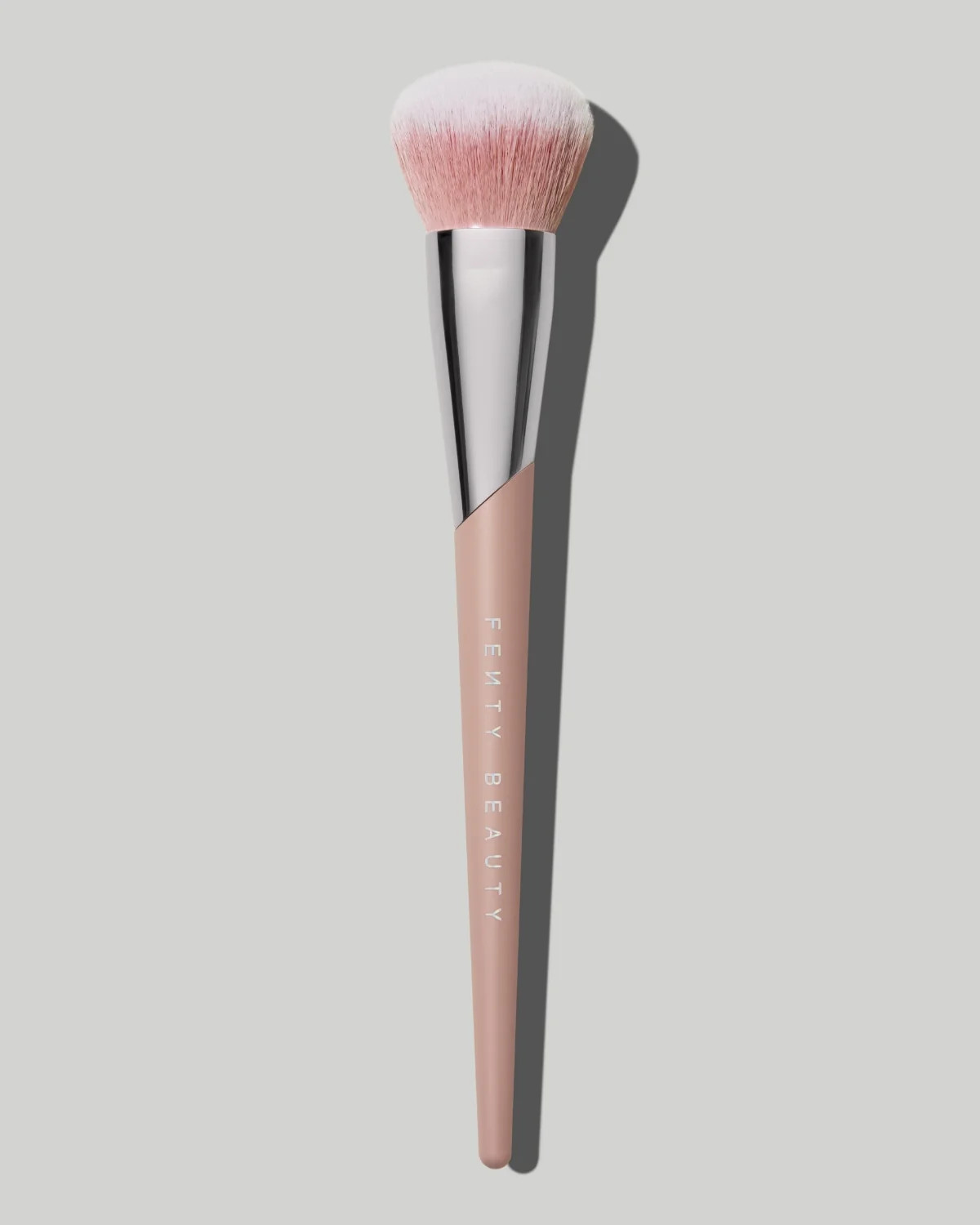 Seamless Cream Blending Brush 185 | Fenty Beauty