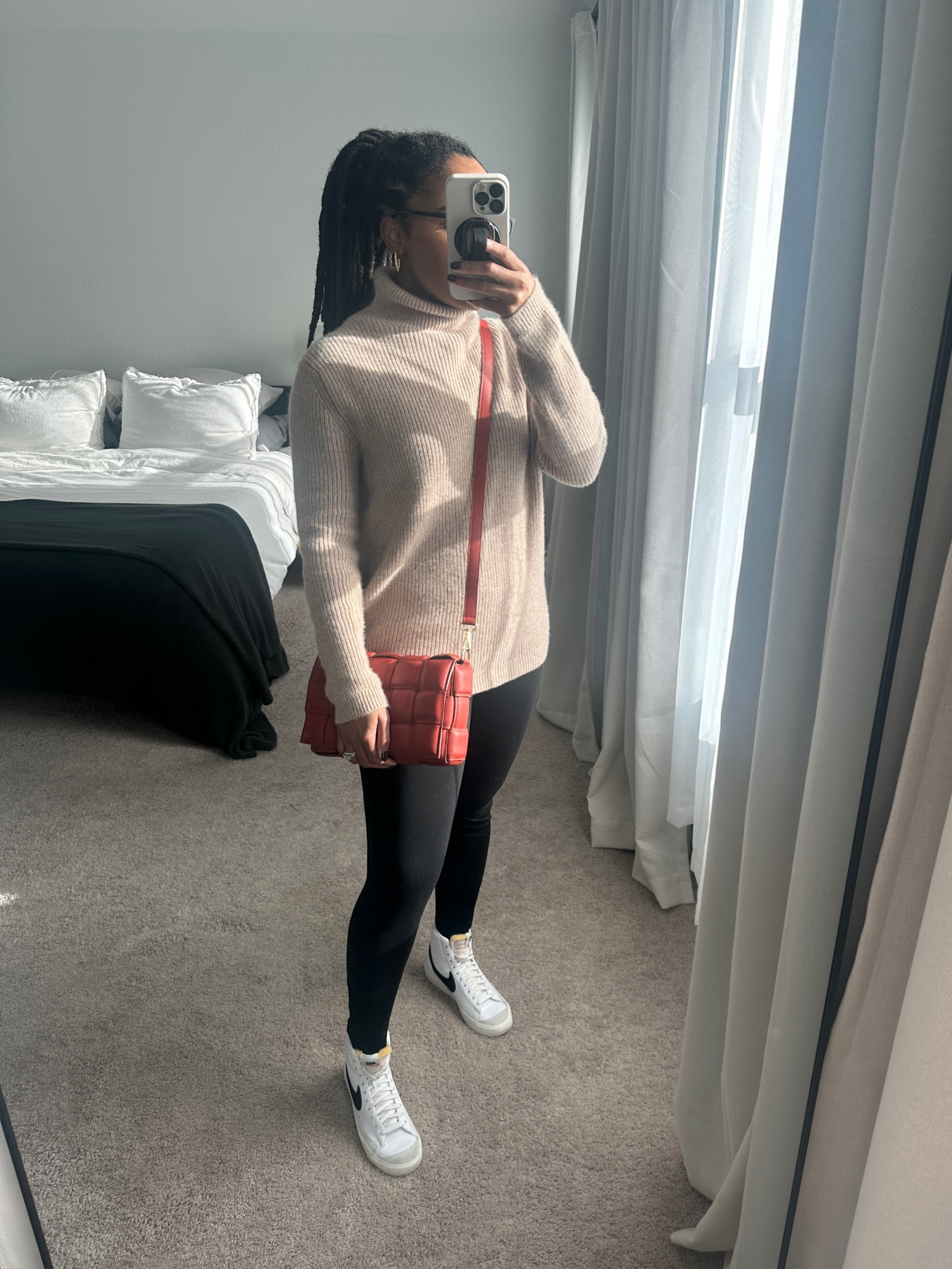 This is probably my favorite winter outfit. The cashmere sweater is so comfortable so it's great for WFH days.

wfh outfit • casual winter outfit • sneakers outfit • nike blazer outfit 

 #LTKFindsUnder100