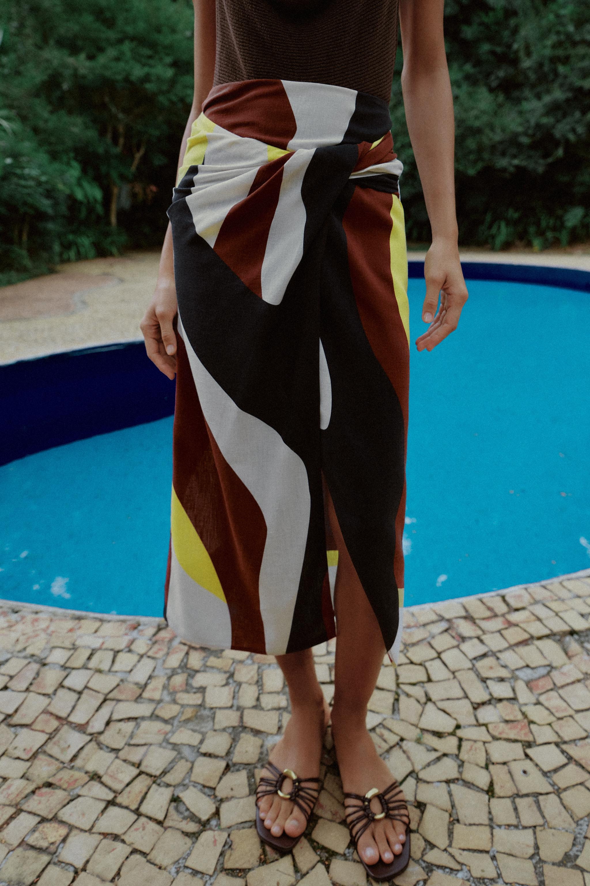 PRINTED PAREO MIDI SKIRT | Zara US