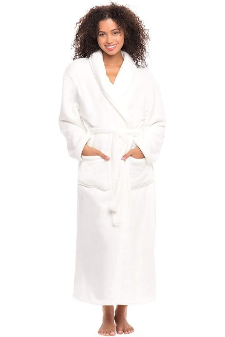 Plush Robes For Women, Soft Warm Fleece Bathrobe for Women, Long Comfy Women's Robe | Amazon (US)