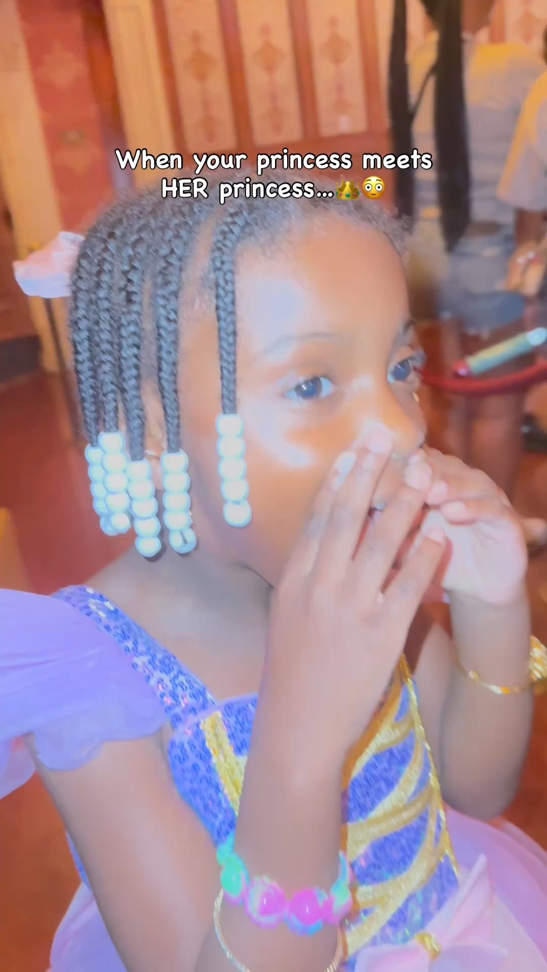 Her reaction said it all 🥹✨

Talia met Princess Tiana at Magic Kingdom, and the moment turned magical fast 💫
From surprise ➝ shy smiles ➝ holding hands ➝ dancing ➝ autographs… this was pure princess magic 👑💖

If you love sweet mother-daughter moments, Disney magic, and childhood joy — this one’s for you ✨

💬 Comment “👑” if this made you smile
❤️ Like & subscribe for more Mom & Tee magic


#LTKootd #LTKKids