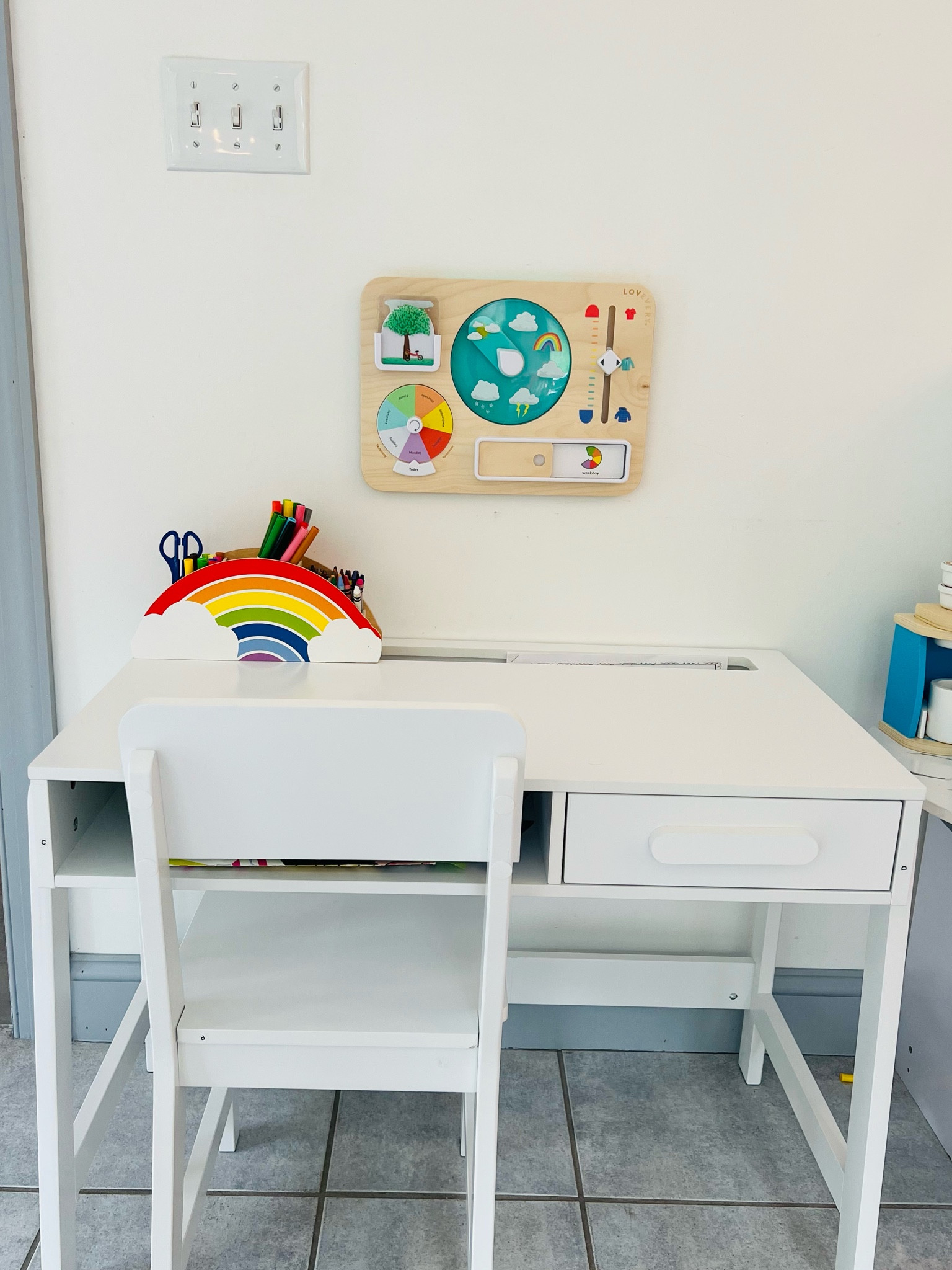 Scarlett’s desk and rainbow organizer 🌈 

#LTKKids #LTKHome #LTKFindsUnder100