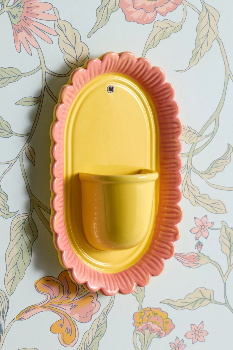 Scalloped Flower Bouquet Ceramic Wall Vase | Urban Outfitters (US and RoW)