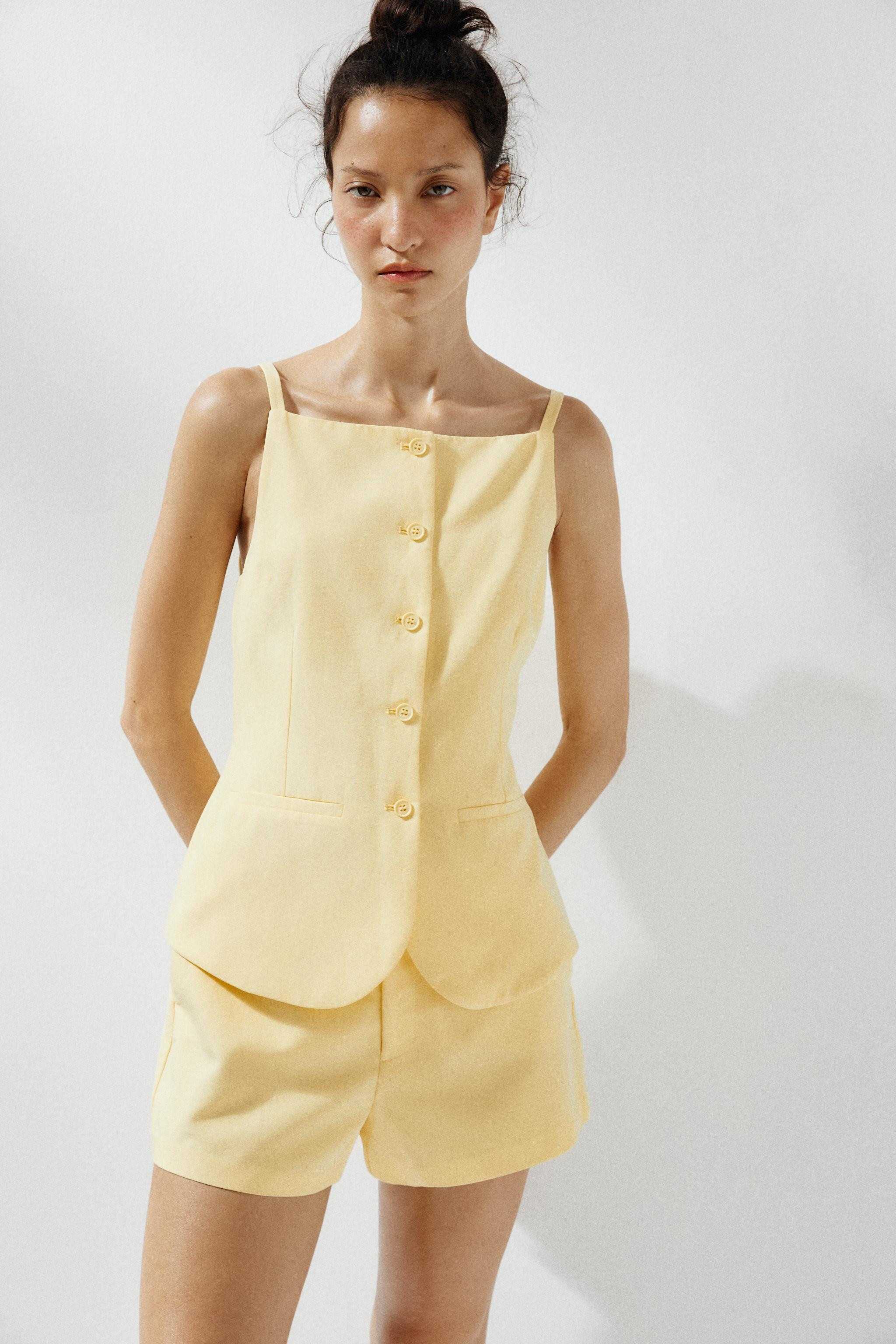 BUTTON VEST TOP | Zara US