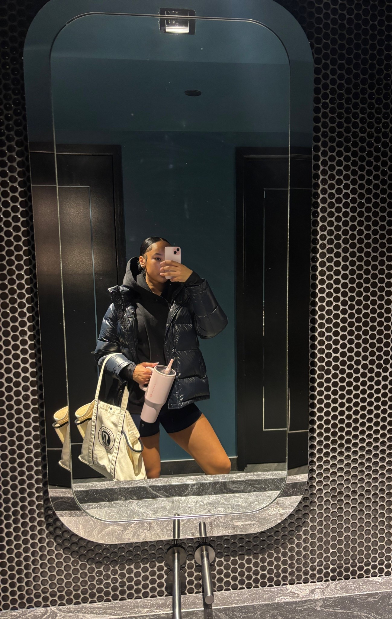 Gym ootd!! I hate going to the gym in the winter ahh!! But here’s my attire!

#LTKfitnessgoals #LTKgrwm #LTKActive