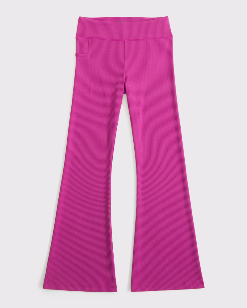 BLACK FRIDAY IS HERE | 40% OFF everything | free shipping on orders over $99 | Abercrombie & Fitch (US)