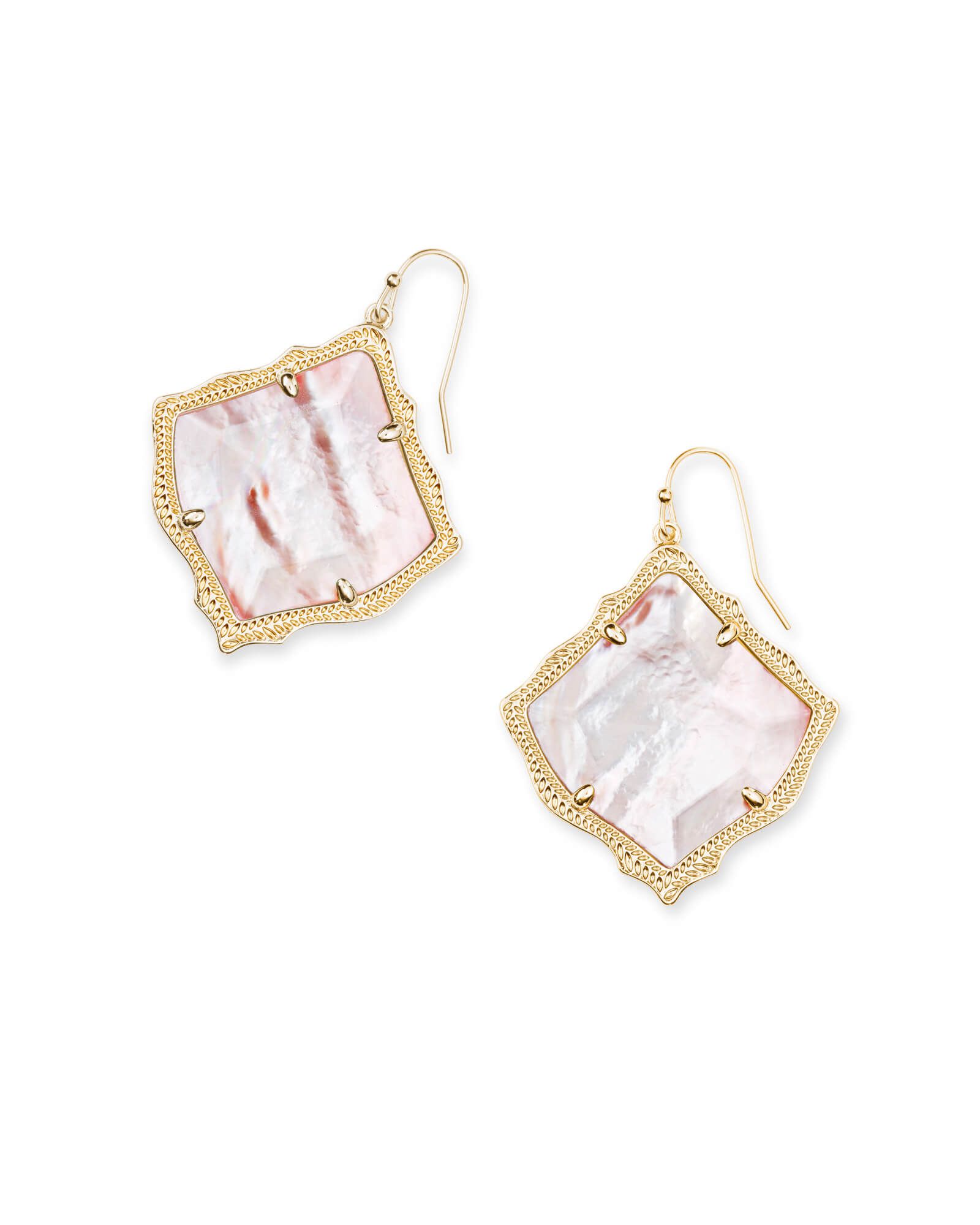 Kirsten Gold Drop Earrings in Peach Pearl | Kendra Scott | Kendra Scott