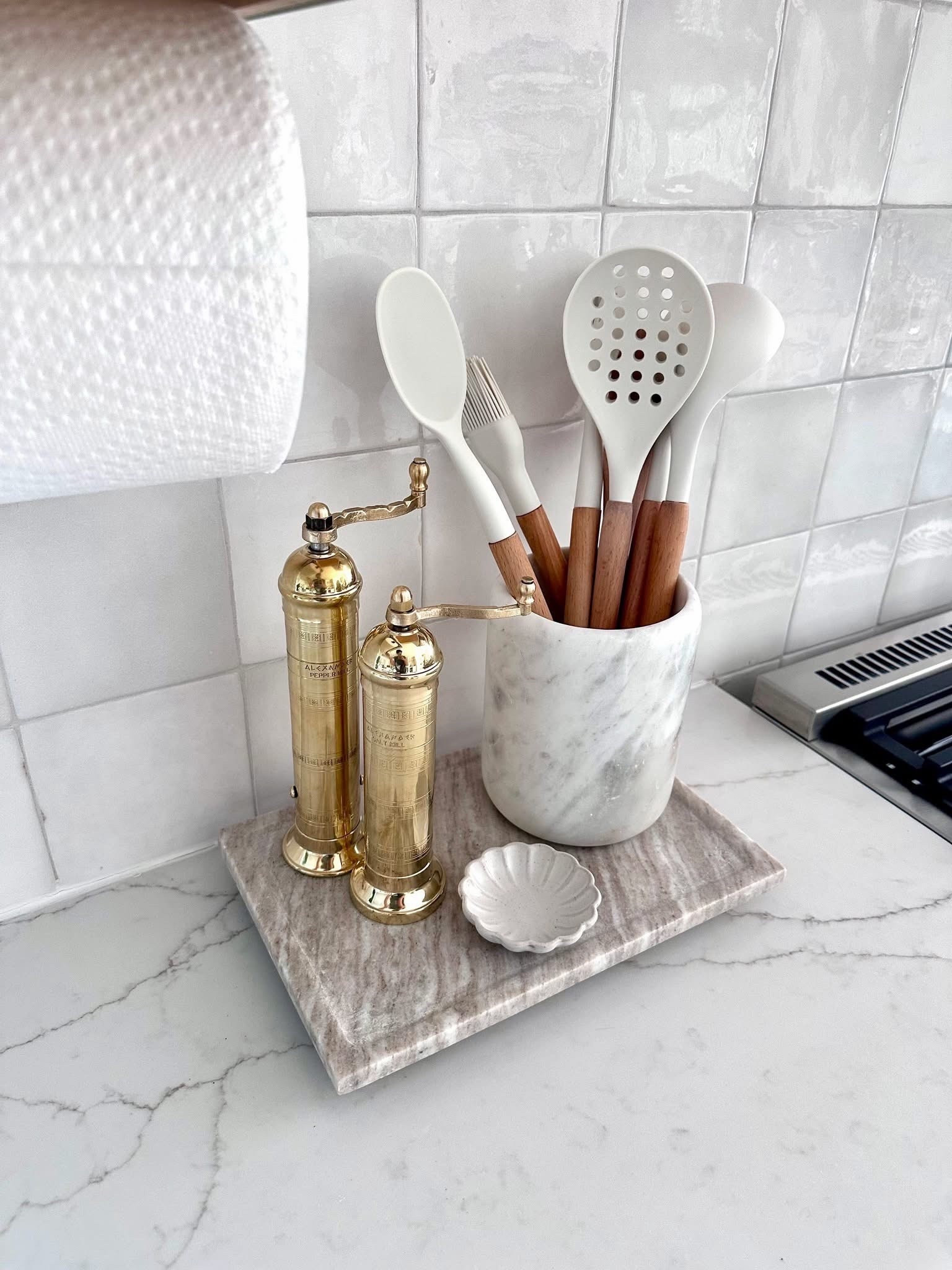 All my favorite kitchen finds from Amazon


// Amazon home, Amazon finds, neutral home decor 




#LTKHome