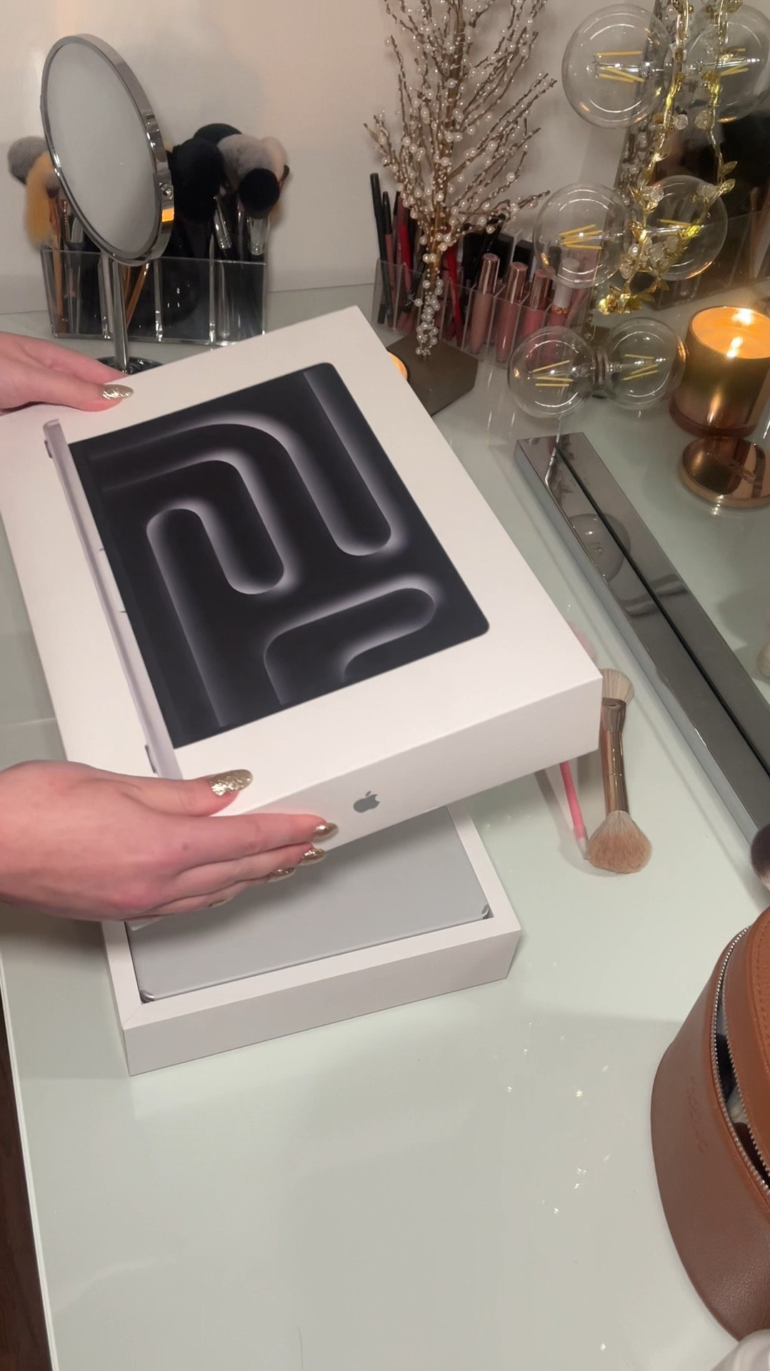 Unboxing my new MacBook Pro M4Pro Laptop 💻🤍 Upgrading my content creator equipment this year 🥹 #contentcreators #macbookpro #laptop #contentcreatorequipment 

#LTKCyberWeek #LTKHoliday #LTKGiftGuide