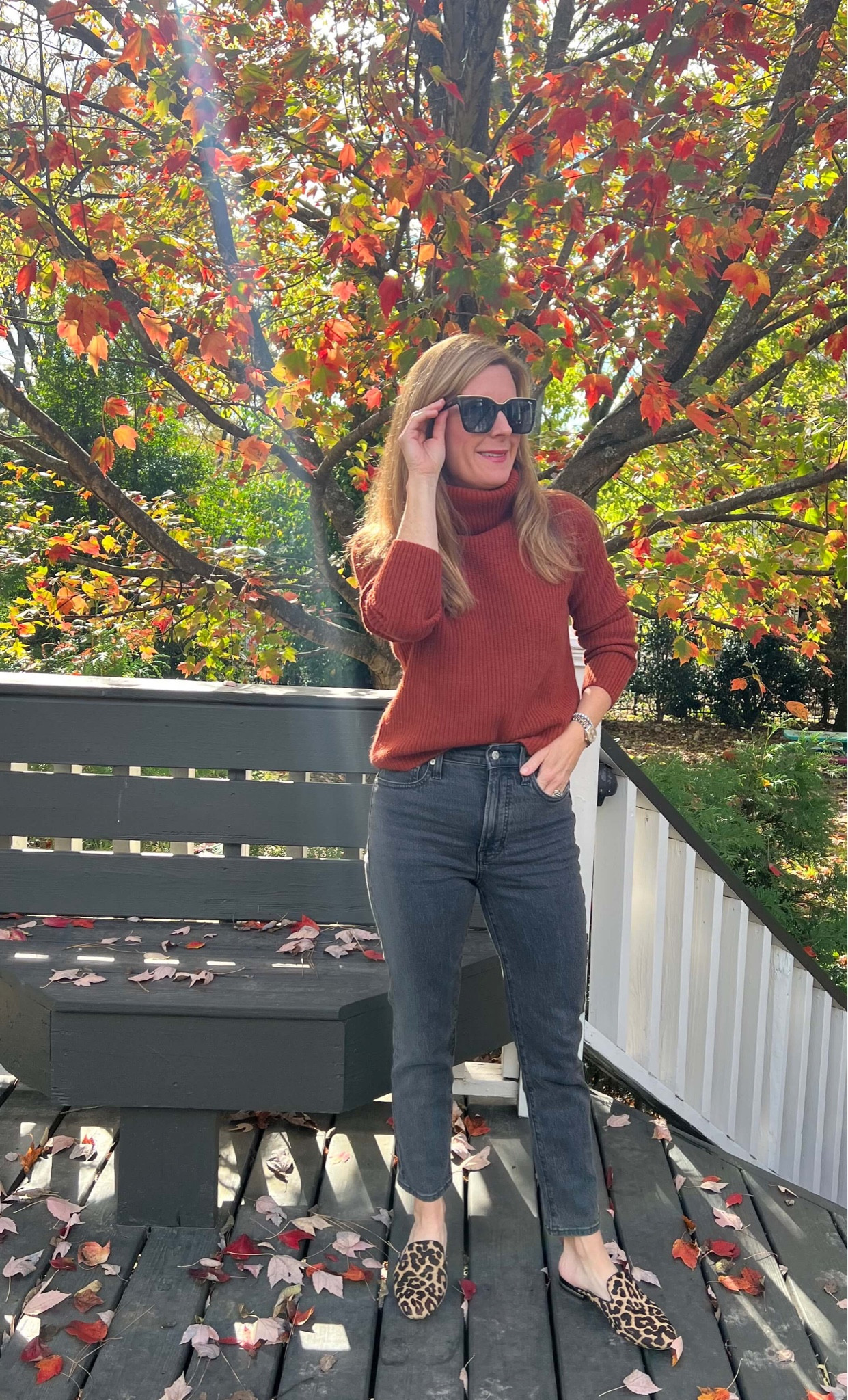Cashmere sweater ✔️
Black straight leg jeans ✔️
Animal print mules ✔️

#LTKworkwear #LTKSeasonal #LTKshoecrush