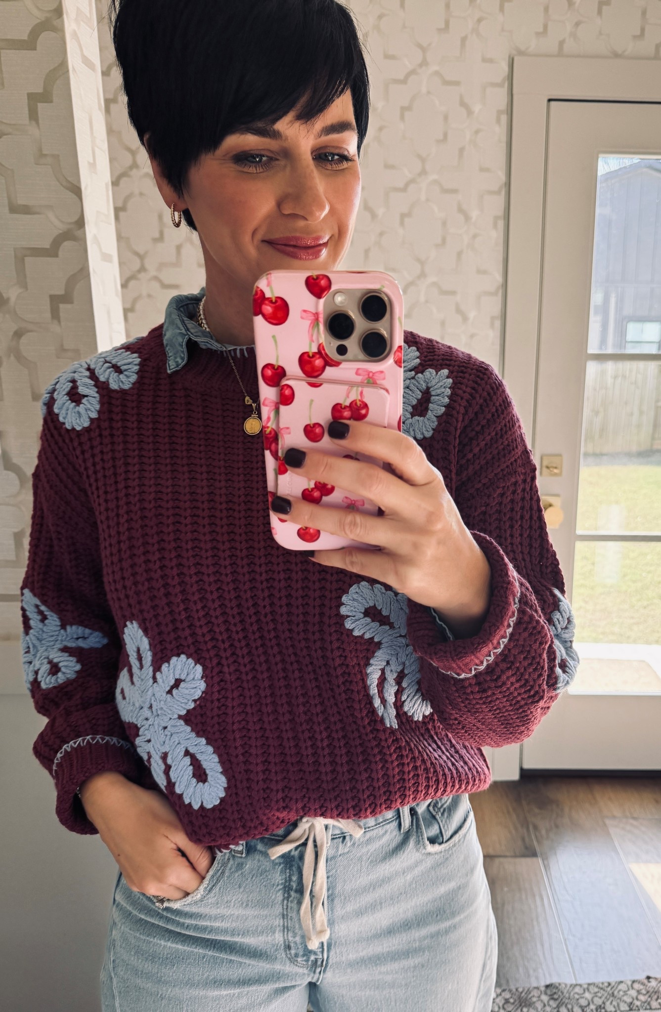 Linking all of my makeup products I’m loving lately!
I picked up several Rhode products recently and I’m obsessed. The blush is my favorite! The colors are so pretty and go on so smooth. I even use them as eye shadow!
Any of these products would make great stocking stuffers for any age 🛍️💄

#LTKBeauty #LTKGiftGuide #LTKU