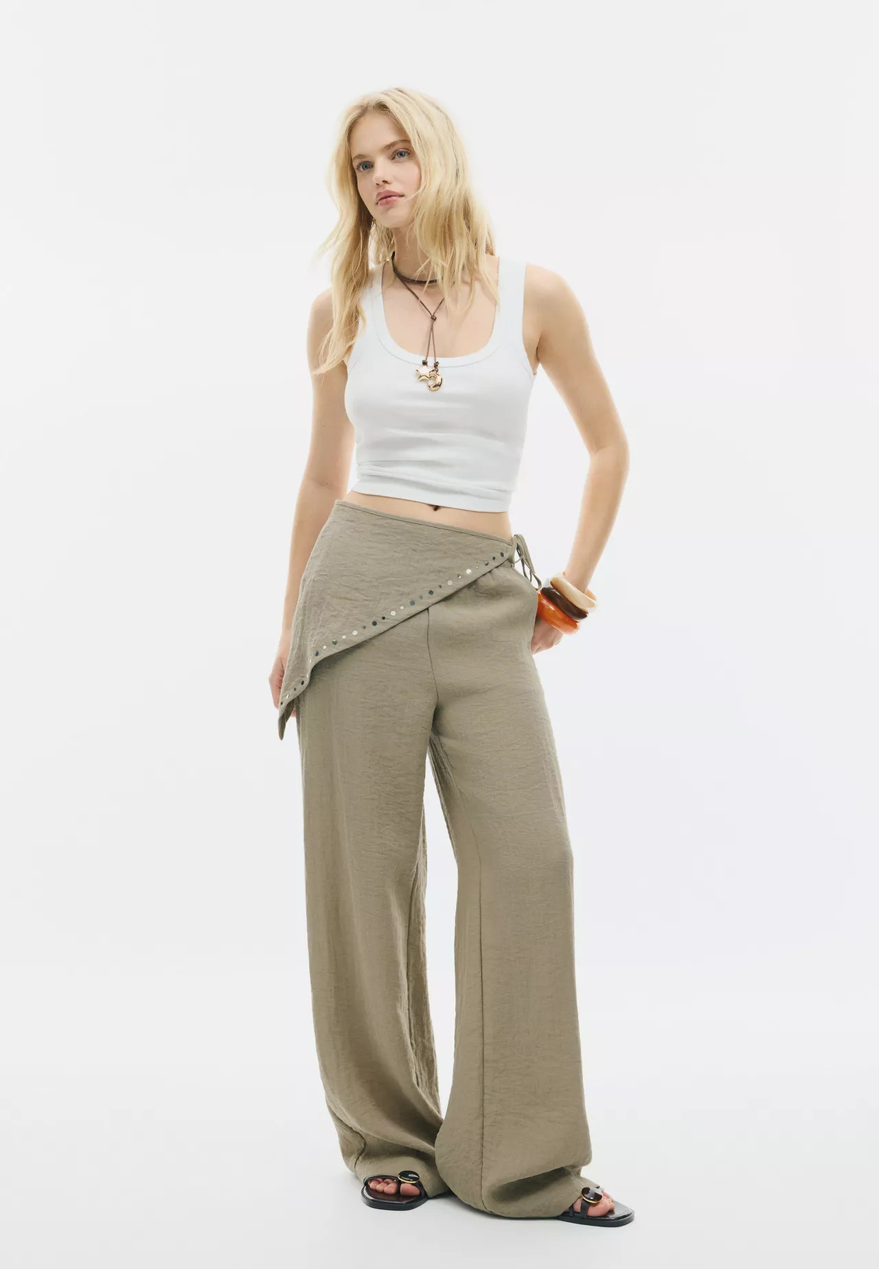 Flowing scarf trousers - Women's Mocacos Nuevo | Stradivarius United Kingdom | Stradivarius (UK)