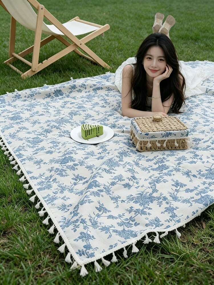 1pc Spring Blue Floral Fringe Camping Blanket - Soft Fabric, Charming Floral Pattern With Fringe ... | SHEIN