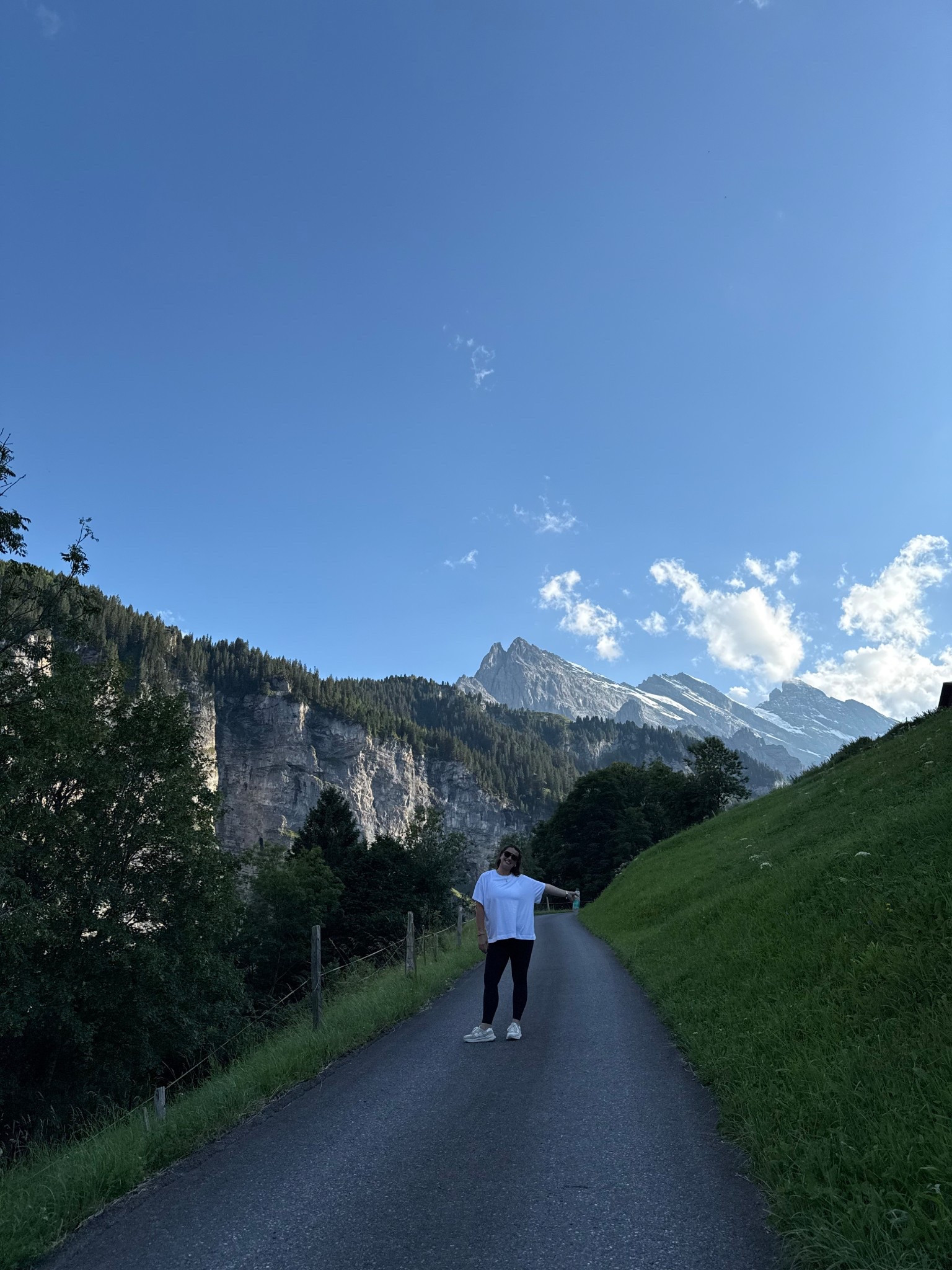 casual walk outfit! 🏔️🏔️

#LTKSeasonal #LTKActive #LTKMidsize