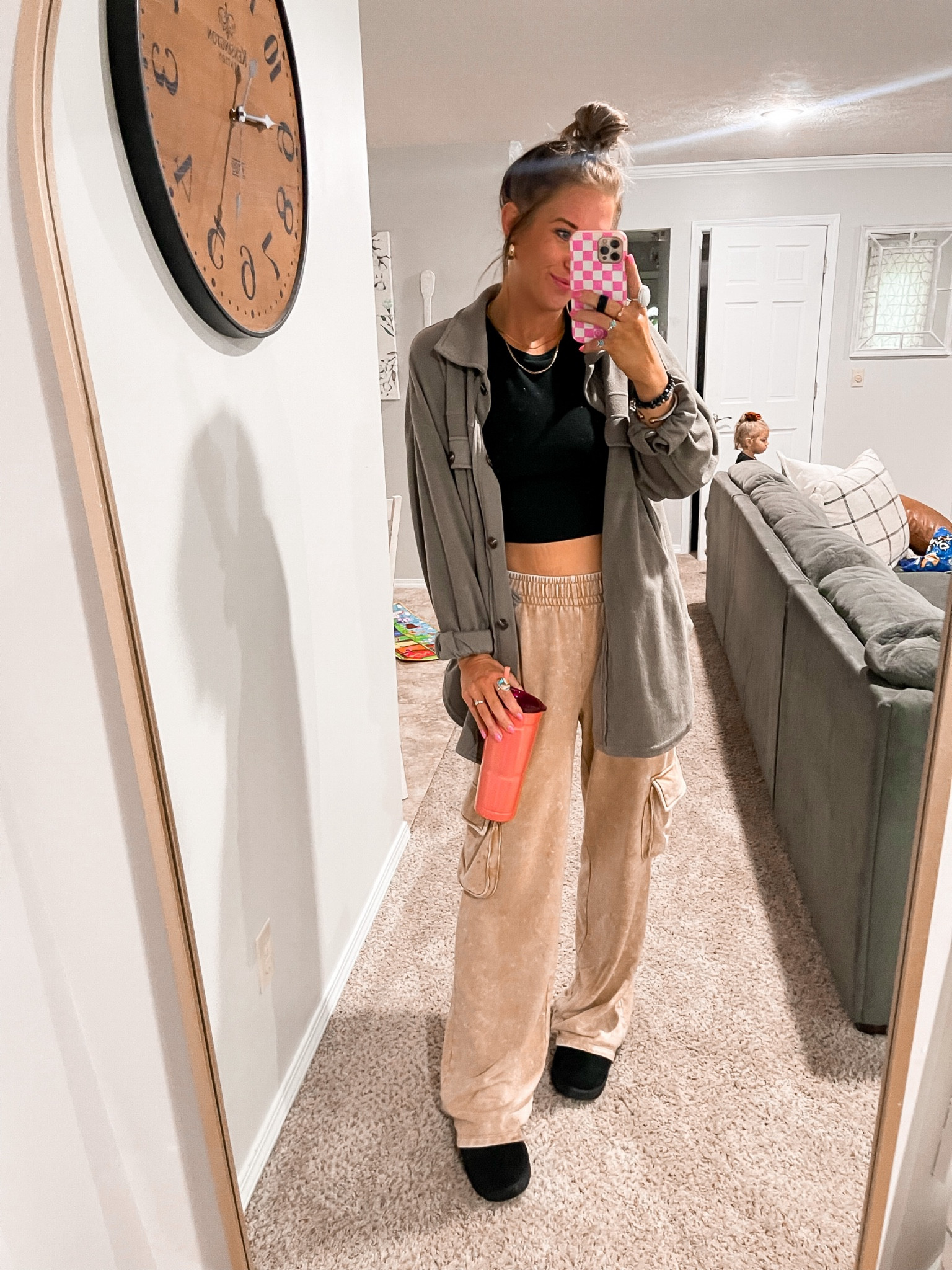 Daily OOTD vibe check | Target sweatpants on sale | Aerie tank also on sale | Uggs | looks for less | comfy cozy casual outfit 

#uggs #salefinds #comfy #cozy #casual

#LTKSale #LTKsalealert #LTKfindsunder50