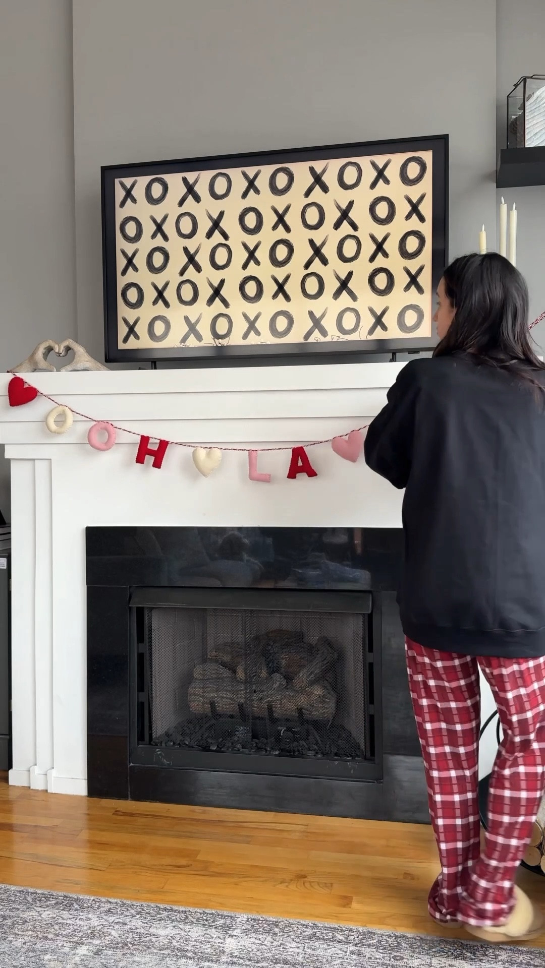 Valentines mantle home decor! Love day!!!!

#LTKHome #LTKFindsUnder50 #LTKOver40