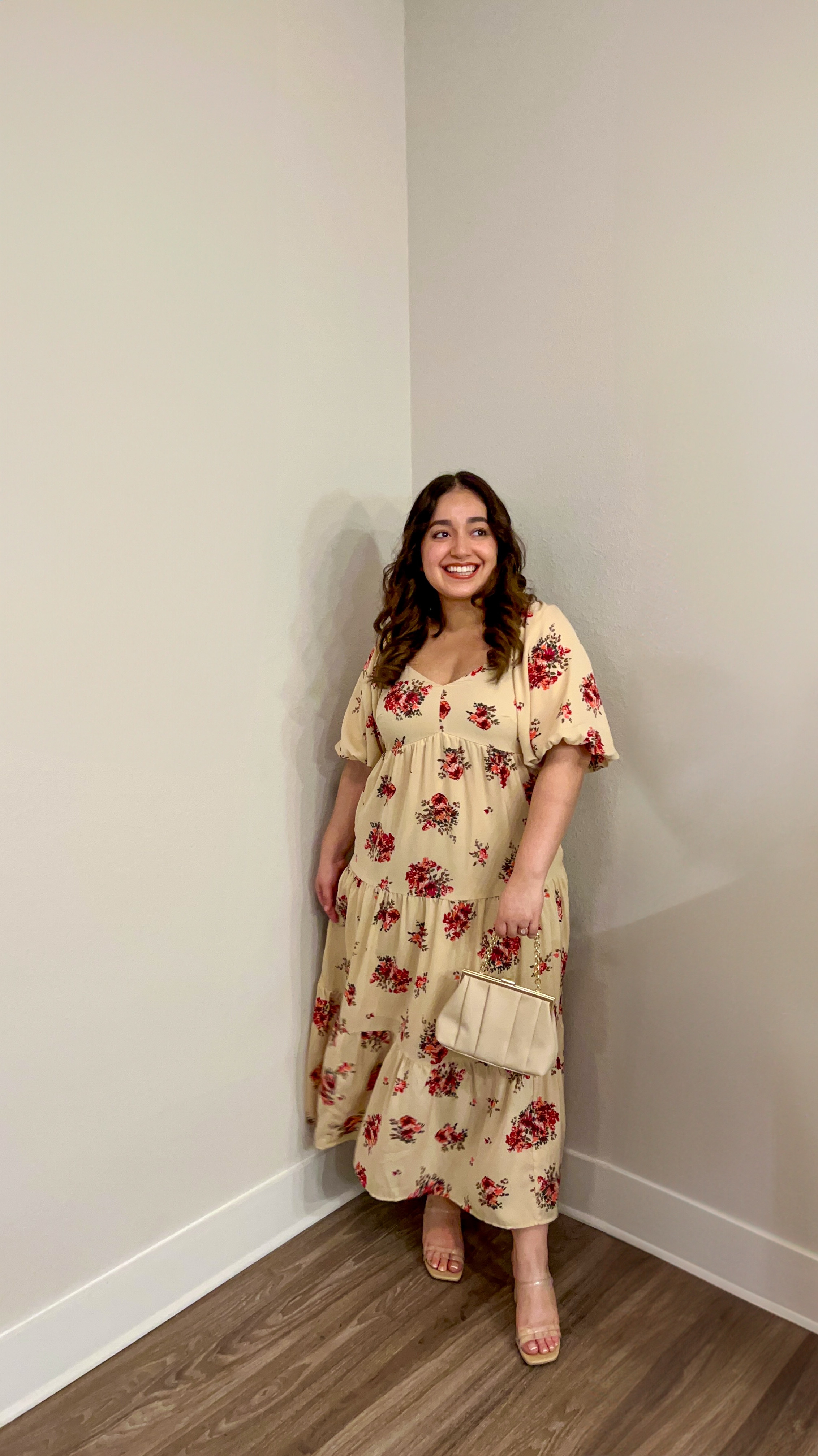 Me and Floral dress go hand-in-hand 💐 this is a perfect Valentine’s Day or spring dress! I got it on a boutique on Instagram. This is her page: @shoplindaslifestyle

I added similar dress options from Amazon and added in the clutch and similar shoes ! 🫶🏼

#LTKPetite #LTKSeasonal #LTKMidsize