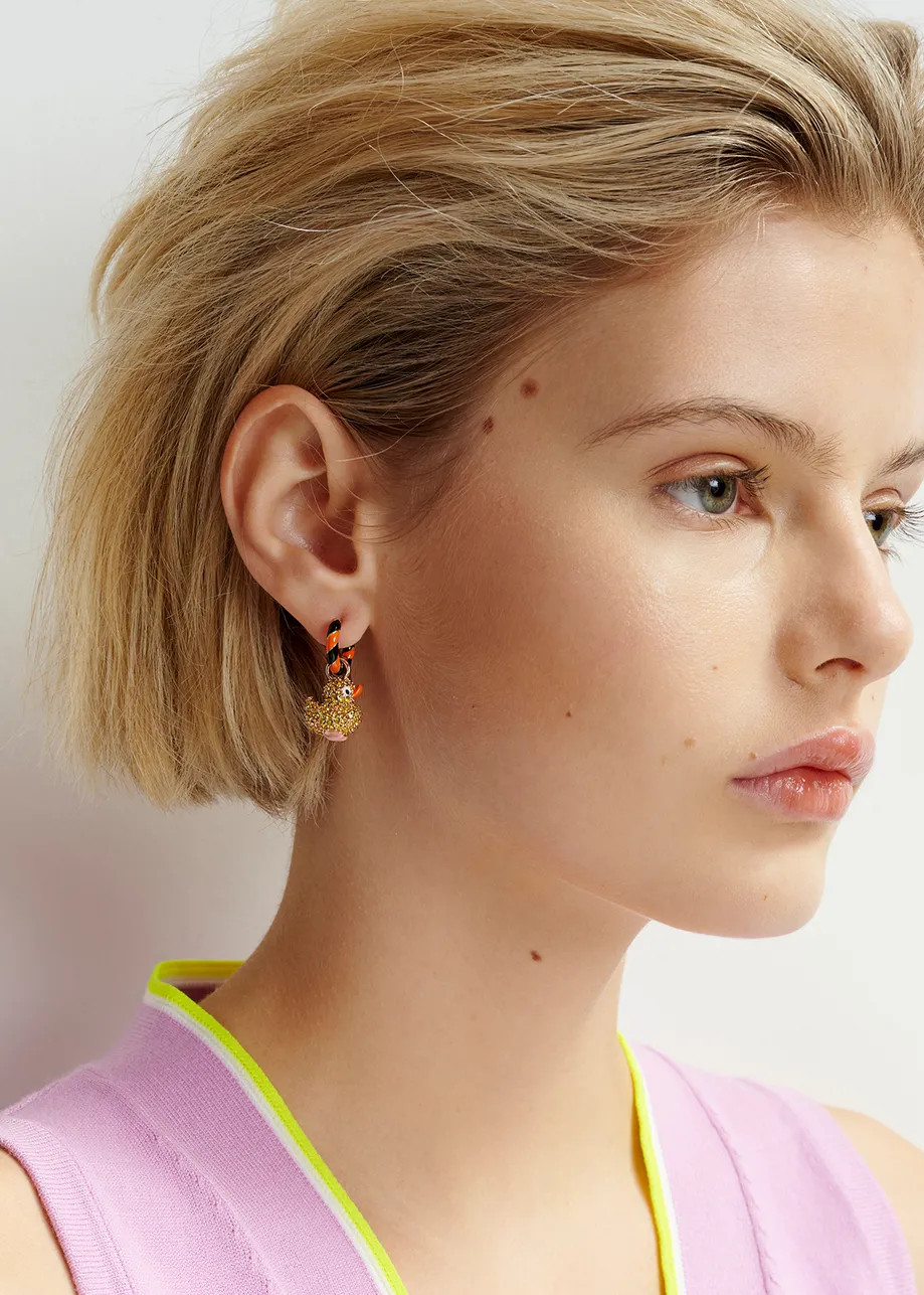 Hoop earrings with duck and ball pendants | Essentiel Antwerp United States | Essentiel Antwerp