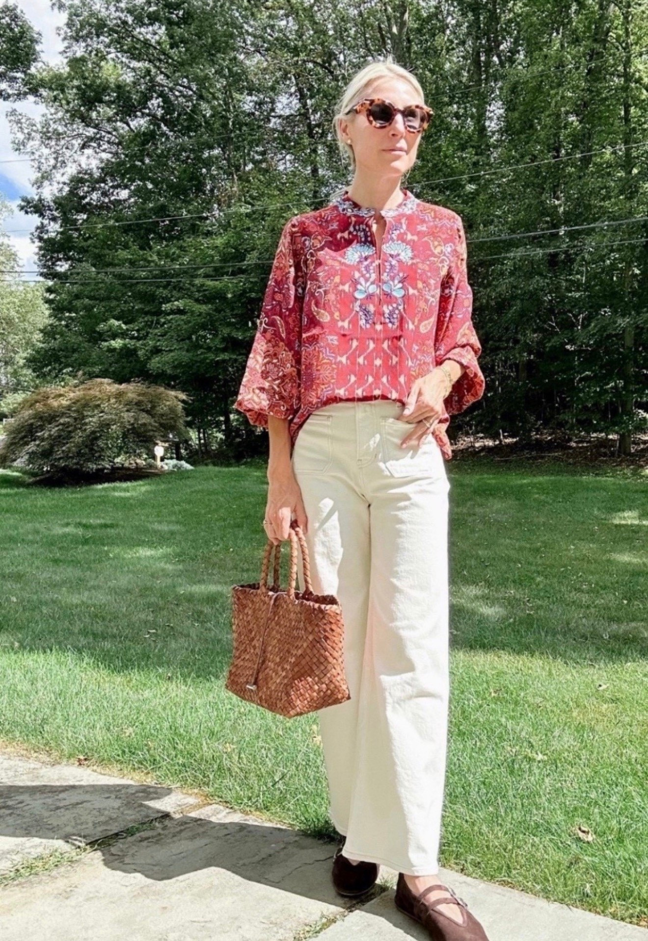 Elevated outfit for moms with my favorite white jeans 

#LTKSeasonal