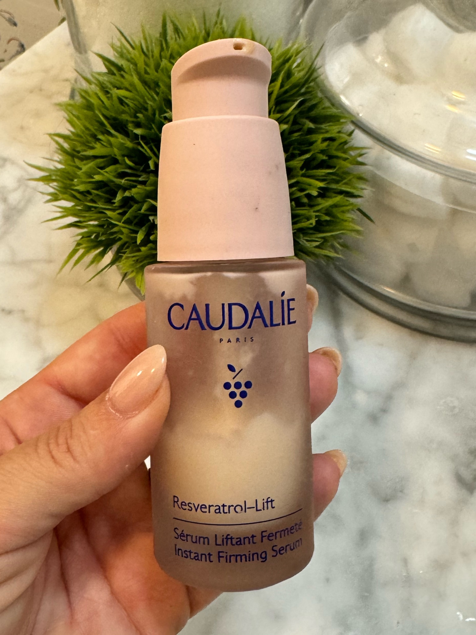 My favorite daily serum - lightweight for every day wear, and underneath additional products 

Skincare
Product junkie
French skincare
Aging
Anti wrinkle 

#LTKFindsUnder100 #LTKBeauty