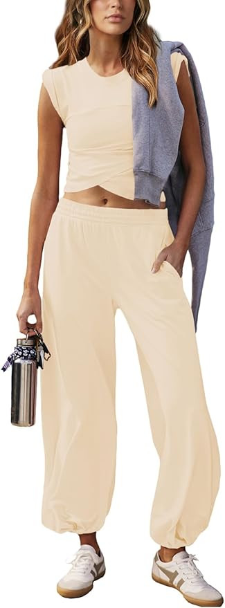 Women 2 Piece Outfit Set Loungewear Cropped Tops and Jogger Sweatpant Matching Set Coordinated Sw... | Amazon (US)