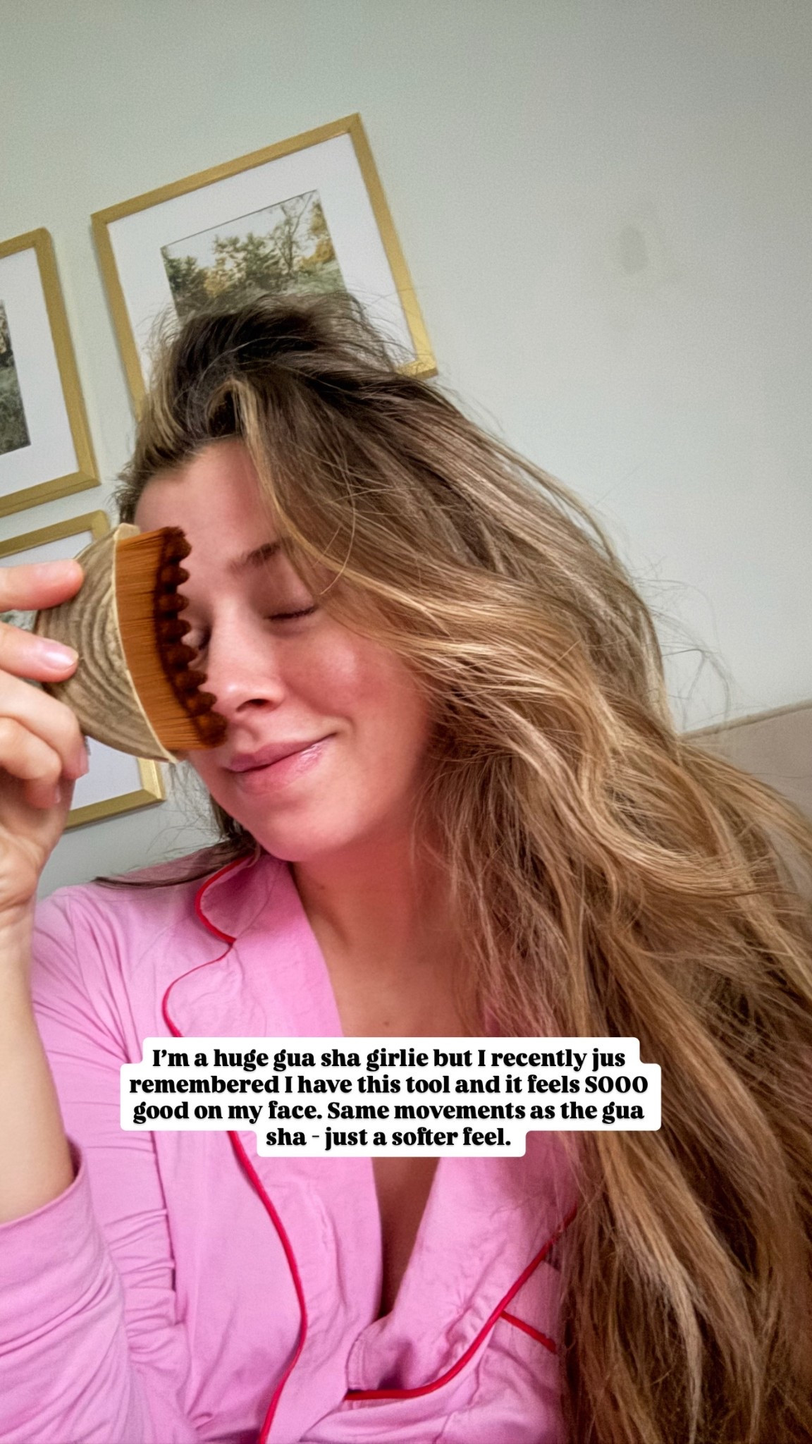 I’m a huge gua sha girlie but this feels sooo good and helps with lymphatic drainage as well  