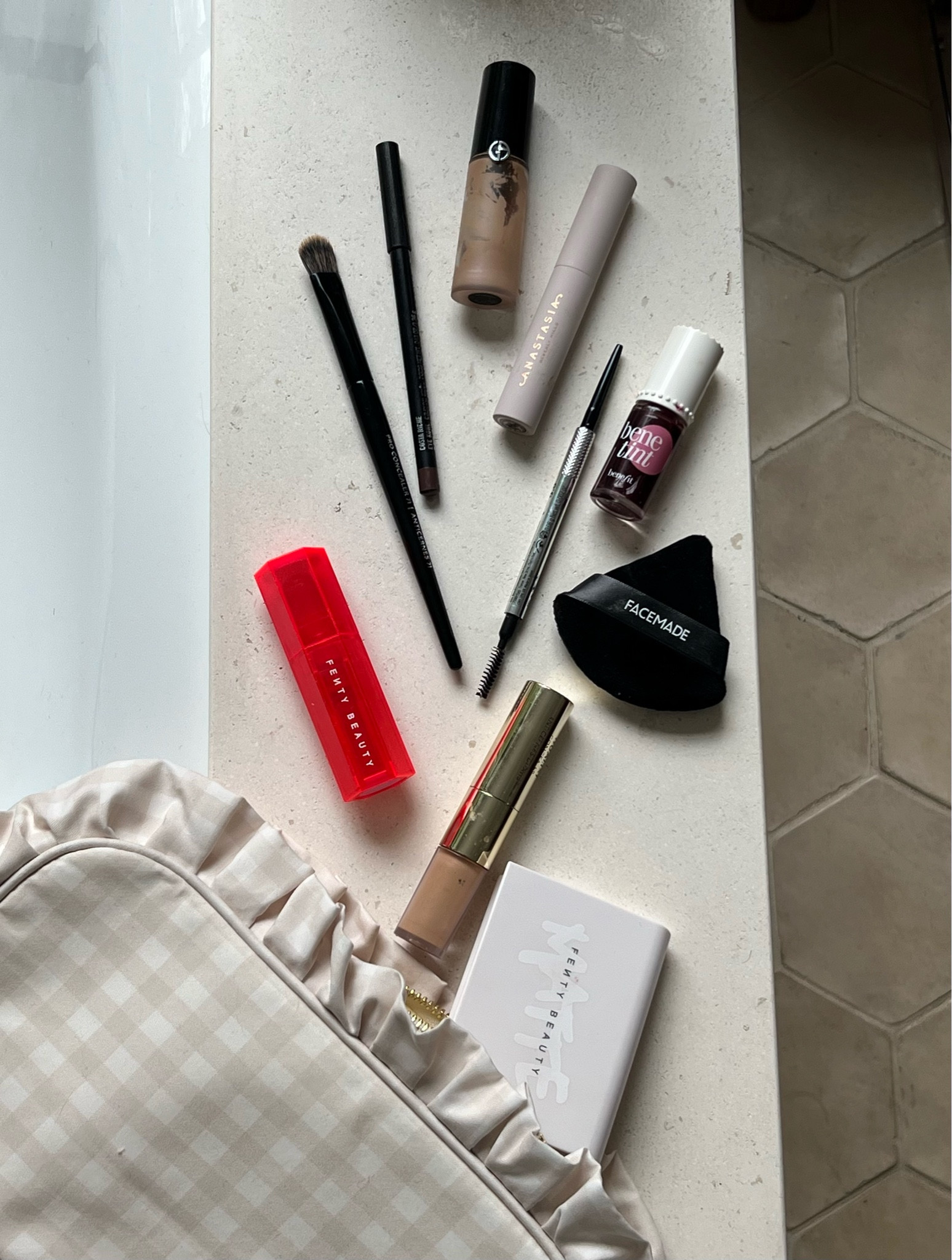 Latest beauty favorites ✨

#LTKBeauty #LTKStyleTip