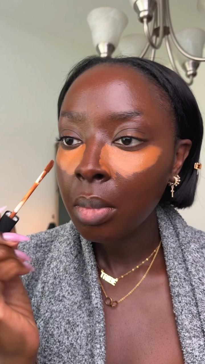 NARS Radiant Creamy Concealer in Amande.