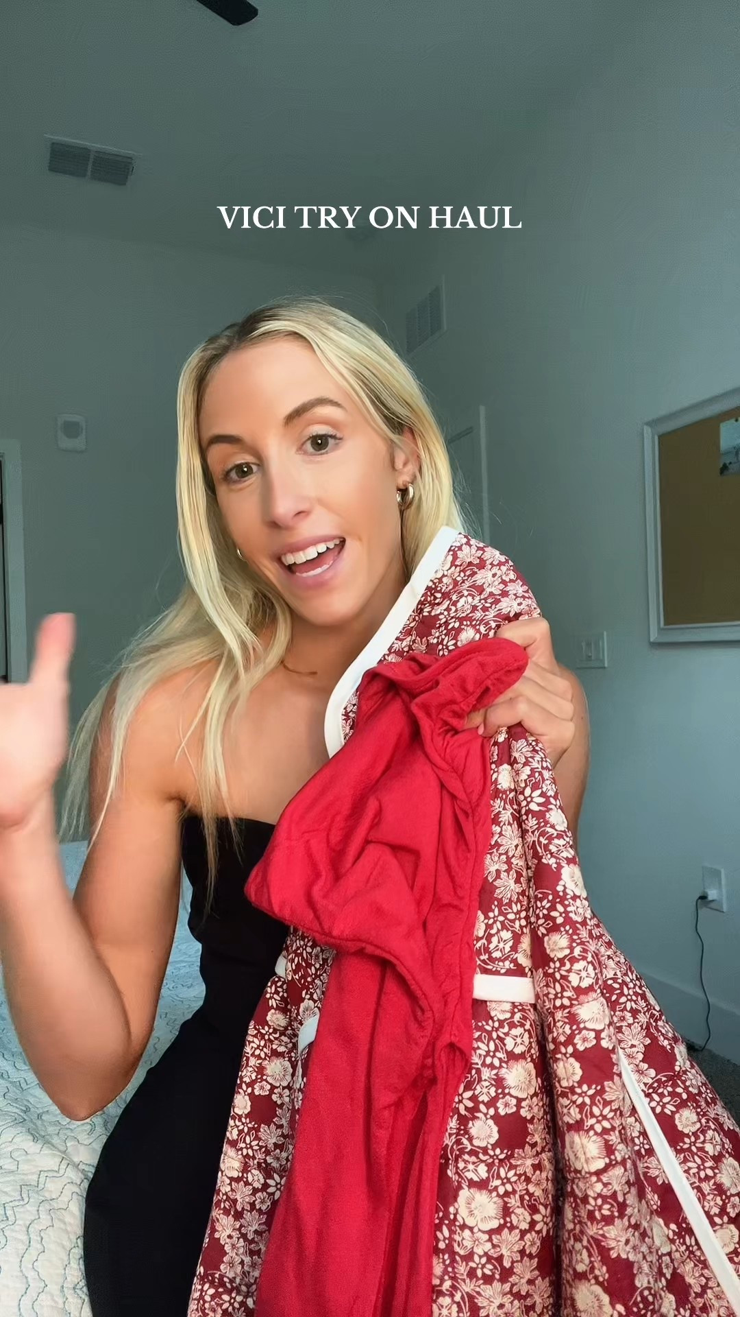 VICI Haul

Wearing XS in everything

