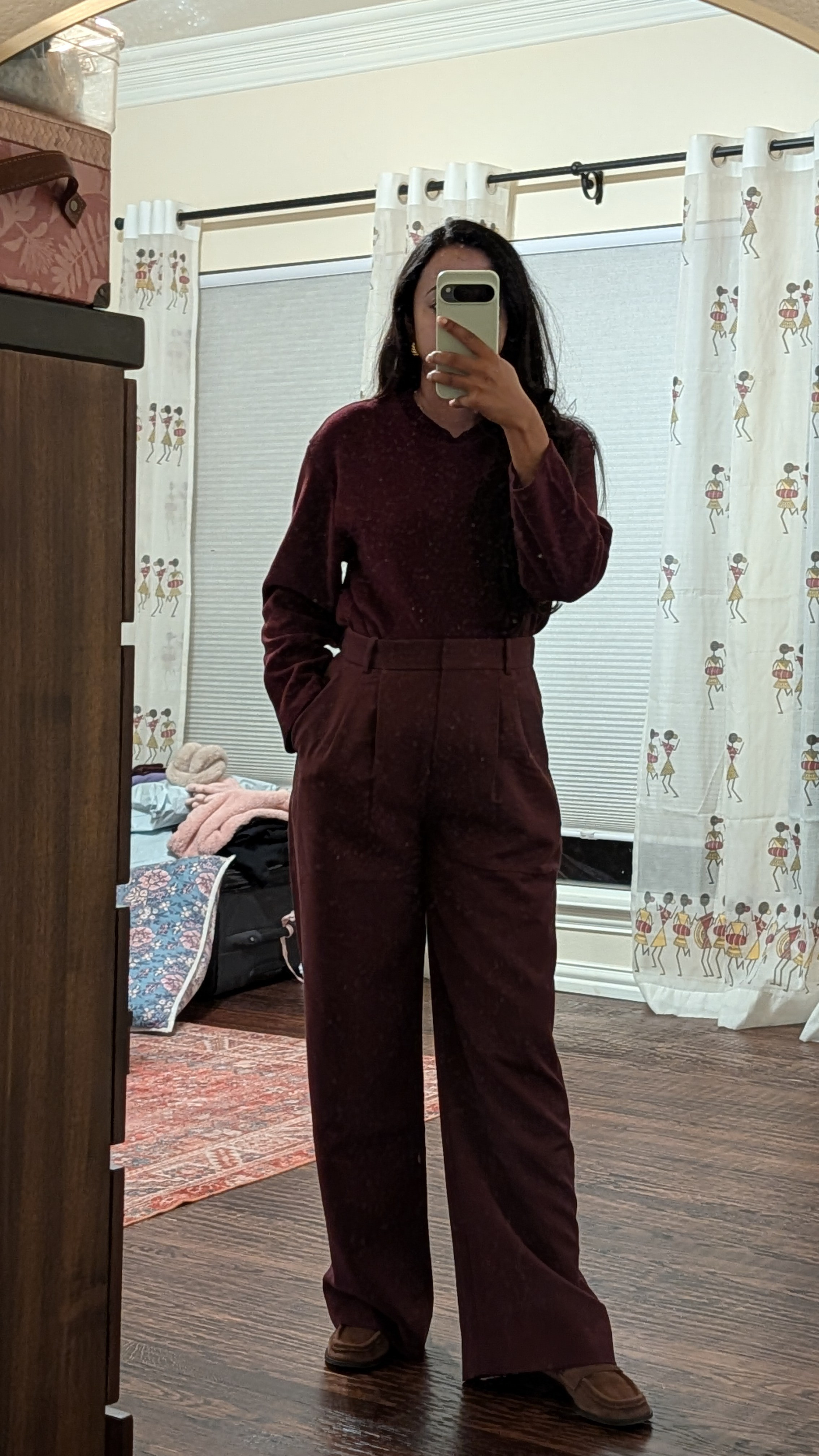 Perfect work pants in a beautiful Red wine color. I'm 5'4 and got the regular length to wear it with heels.Sweatshirt on sale too.

#LTKWorkwear #LTKootd #LTKSaleAlert