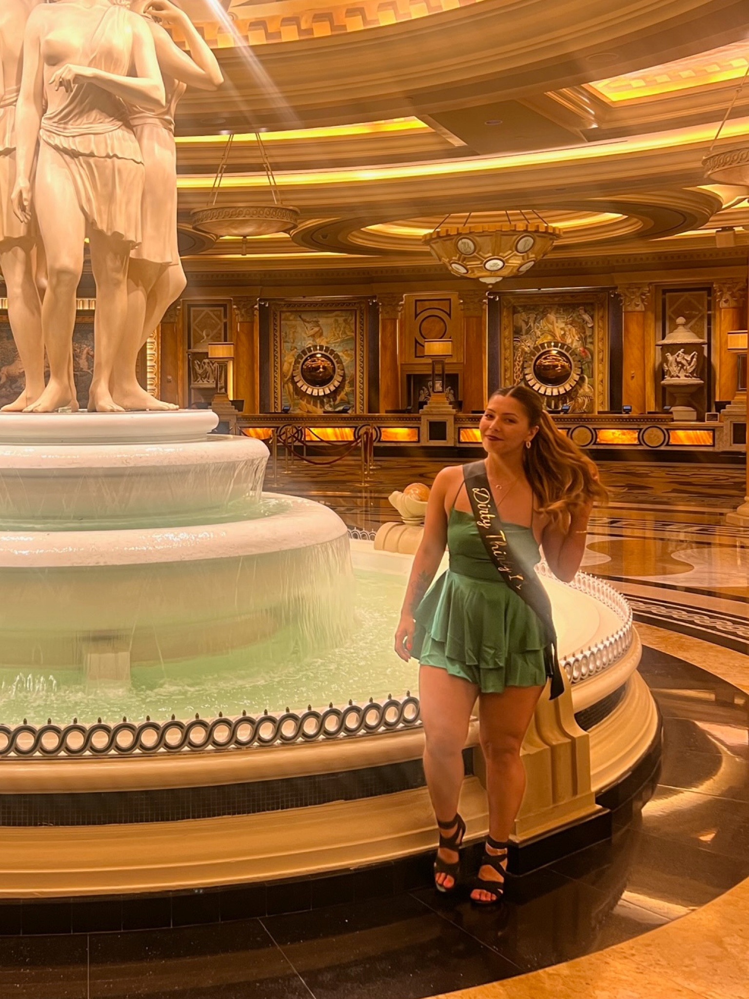 This green dress/romper is to die for 😍
I wore it on my Vegas trip and got so many compliments! 


Open back dress, green dress, mini dress, tiered dress, flare dress, party dress, Vegas

#LTKfindsunder100 #LTKparties #LTKfindsunder50