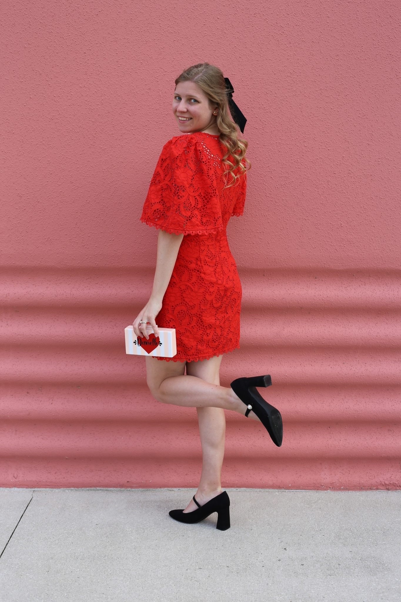 Name that movie 🎥 “I just kinda hope that if he kisses me, my foot pops”. 💋

