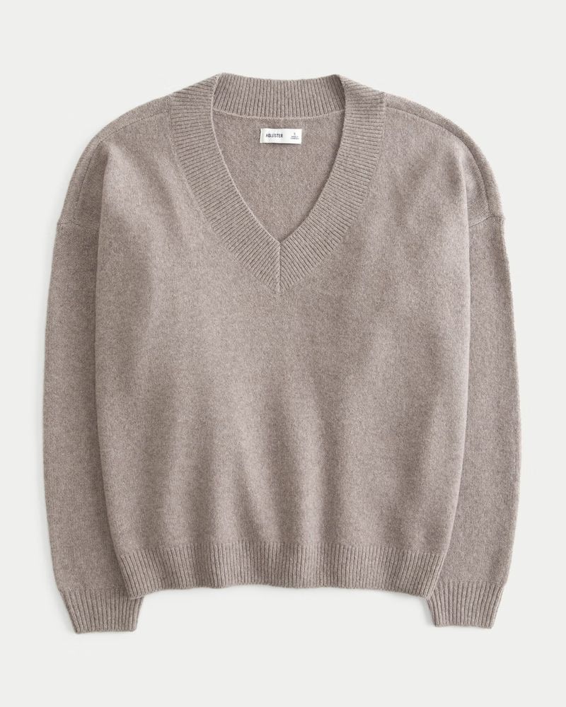 Hollister Comfy Cloud Oversized V-Neck Sweater | Hollister (US)