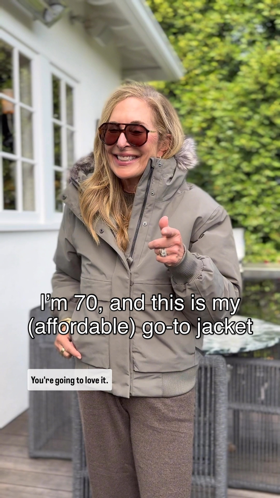  It’s time to update your outerwear without breaking the bank. This jacket from @onequince is my new favorite.   #Quince #QuincePartner 
