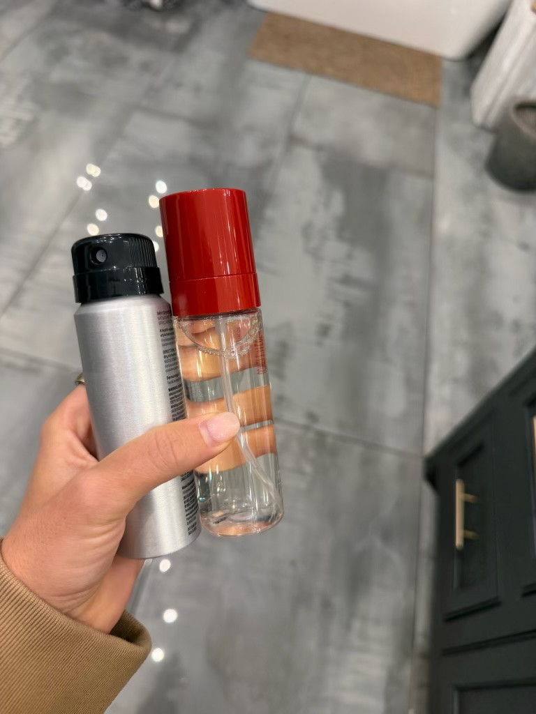 Must haves for hair! 

Hair care, hair care must haves, hair spray, hair styling 
 