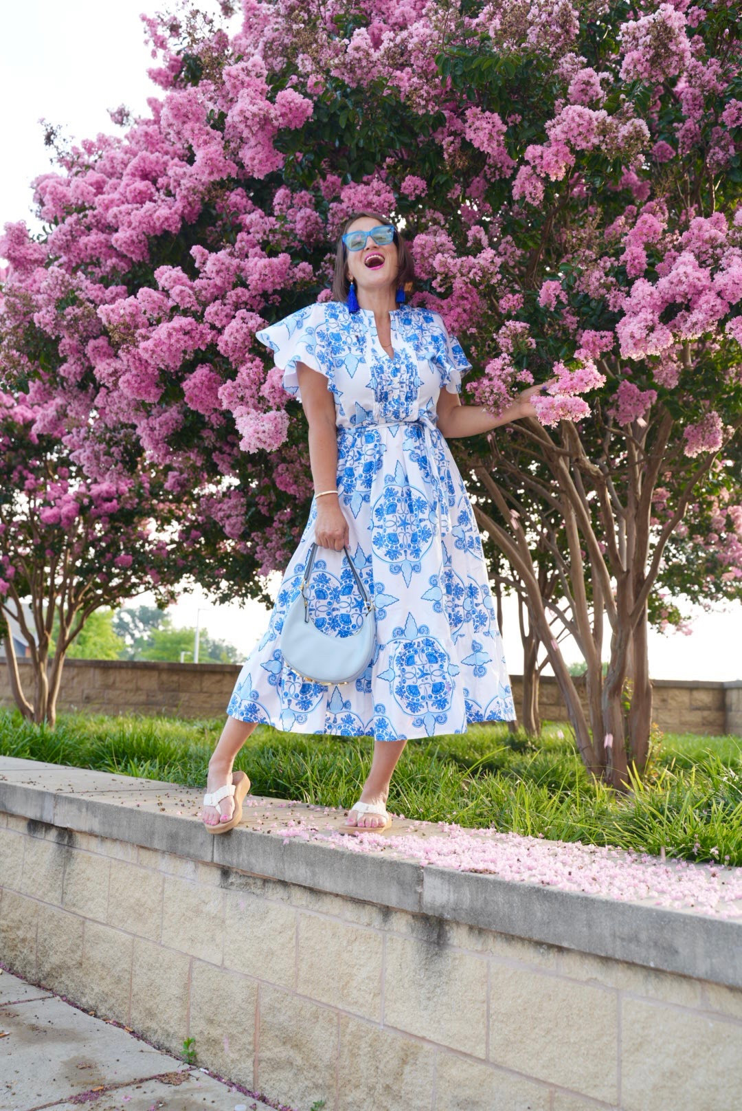 I’m in love with this summer vibes. This dress is definitely my favorite of the season.

#LTKOver40 #LTKSeasonal