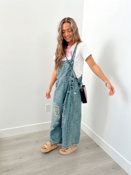 The outfit of my dreams!!! 😍✨ these overalls are perfection 👌🏼 pair with a graphic tee + accessories and you’re set 😆

#LTKstyletip #LTKworkwear #LTKshoecrush