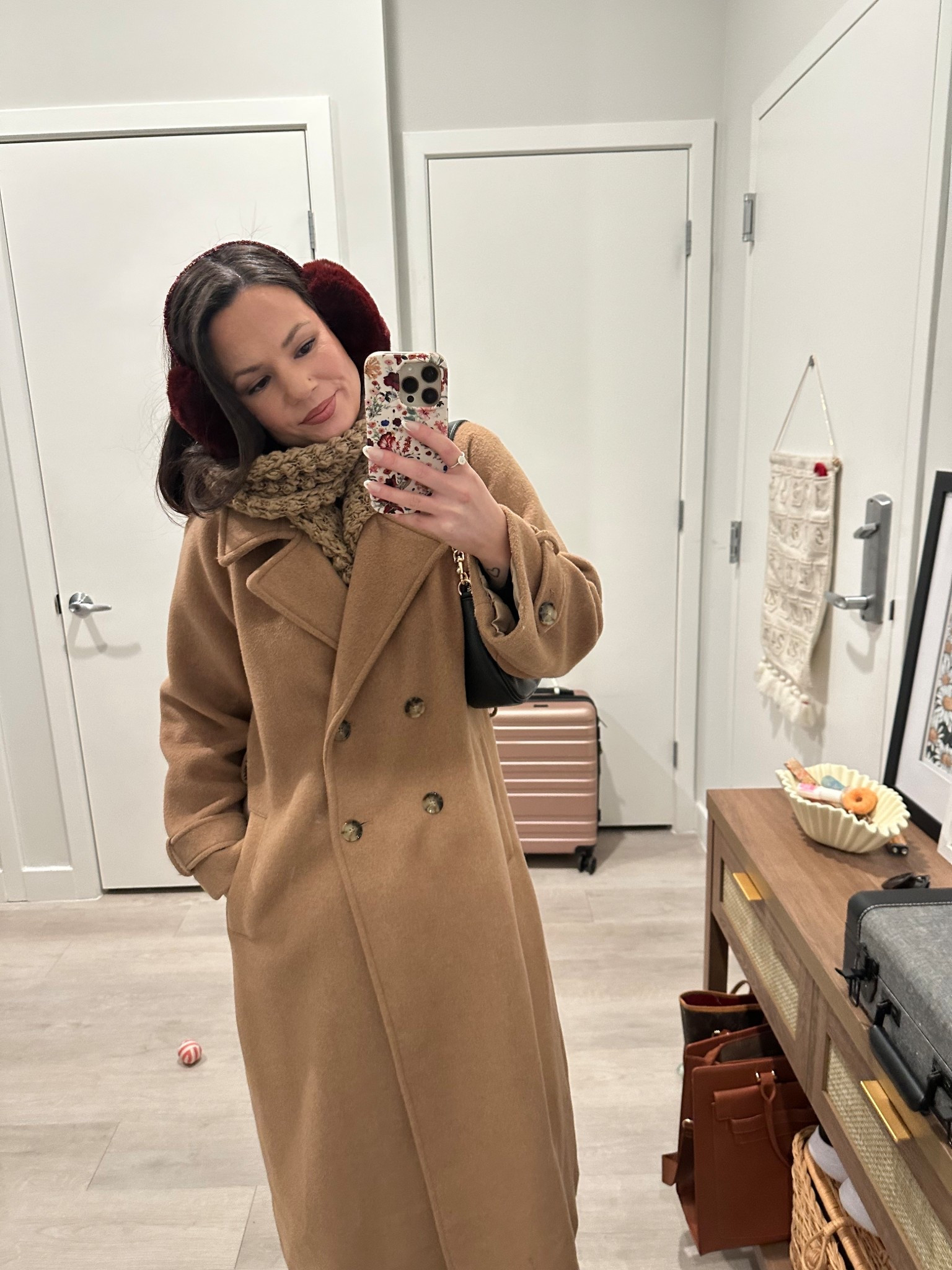 going out in Boston in the winter time isn’t so bad with these super cute ear muffs!

from Walmart!

#LTKootd #LTKHoliday #LTKCyberWeek