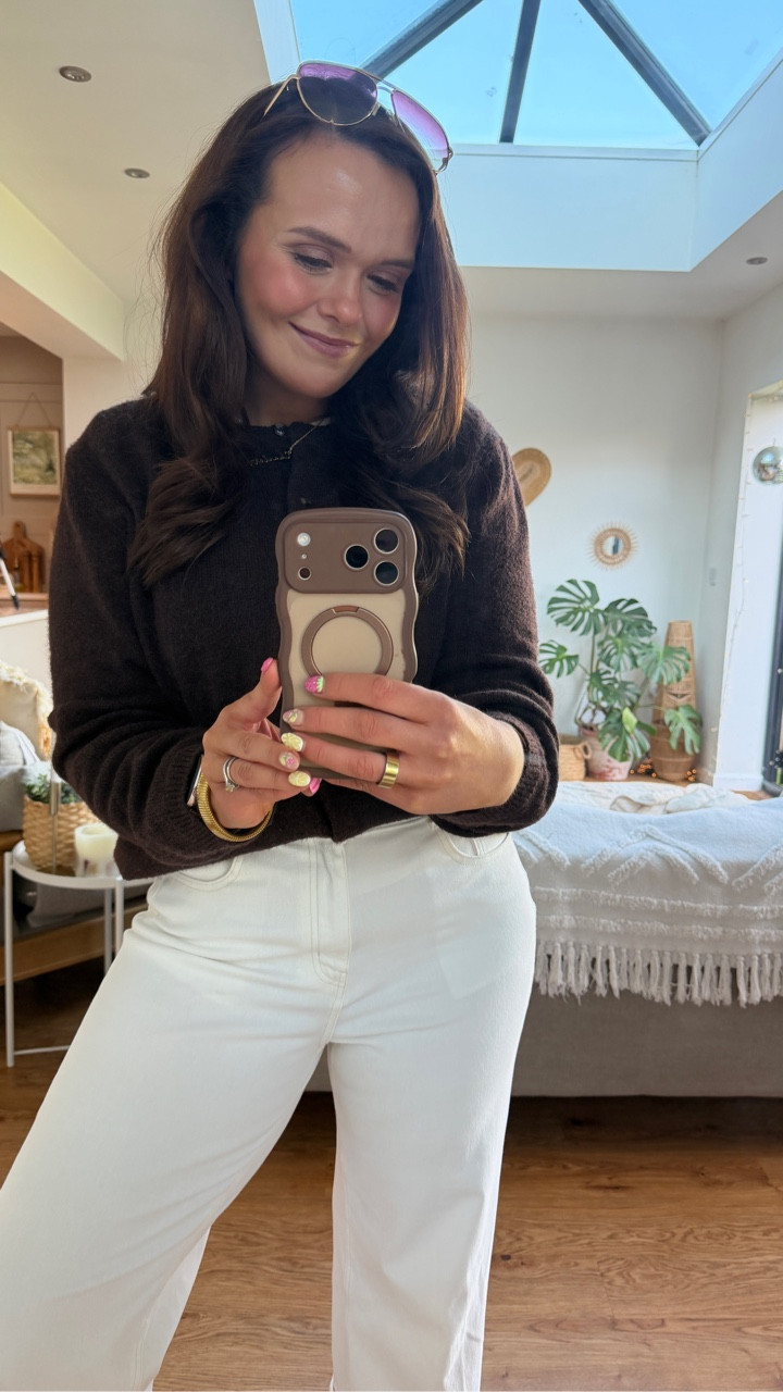 OOTD: 38 year-old mum of 3 🩵

I am crawling towards the weekend, if I’m honest, but Stan is back in school and I’ve actually not missed any work deadlines! Got a busy one today, so I thought I’d quickly share my outfit before I ghost you all again. 😂

Jeans: @halara_uk (previous brand collab)
Tee and cardigan: old @hm 
Shoes: @topshop via @asos 
Bag: old @newlook 
Necklace: @abbottlyon 
Bracelets: @bellesand.co (gifted) 
Ring: @ultrahumanhq (gifted) 

#ootd #mumof3 #outfitoftheday #outfitoftheday #uksize12