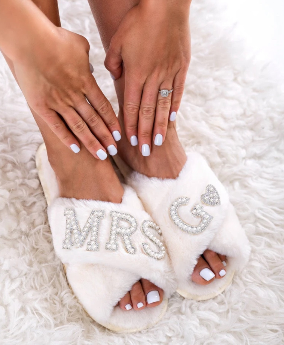 Mrs Pearls Fluffy Slippers by SistersGShop

Bridal Fluffy Cross Pearls Slippers | Bride Gift | Bridal Shower | Bachelorette Party Gift | Custom Slippers | Etsy | ShopSmall

#LTKwedding #LTKstyletip #LTKunder50