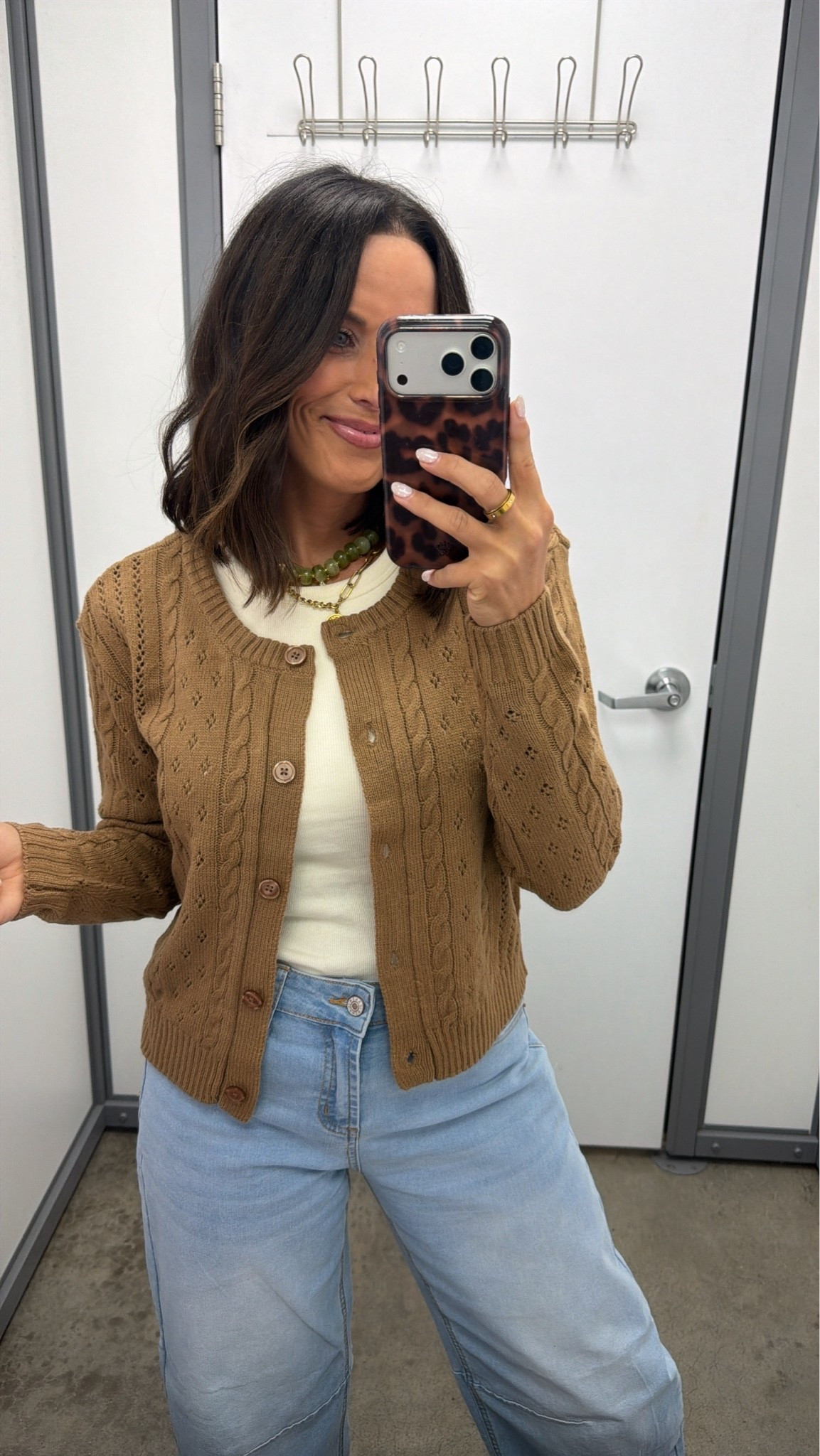 This cardigan is such a good fall staple 🤎 the cable-knit detail makes it look way more expensive than it is.

@Walmart  

size xs

#walmartfinds #walmartfashion #walmartstyle #affordablefashion #fallfashion #ltkfinds