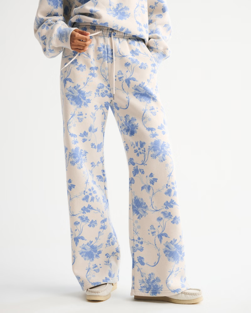 High Rise Sunday Wide Leg Sweatpant | Abercrombie & Fitch (US)
