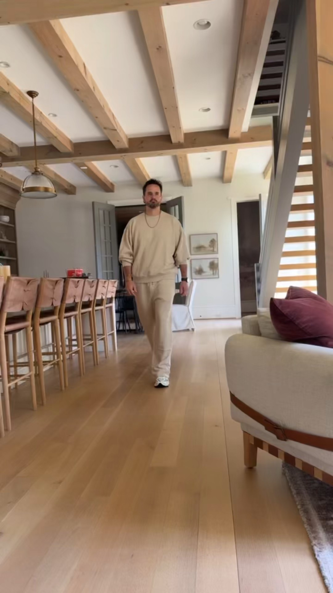 Neutral outfit 

#LTKMens #LTKSaleAlert #LTKFindsUnder100